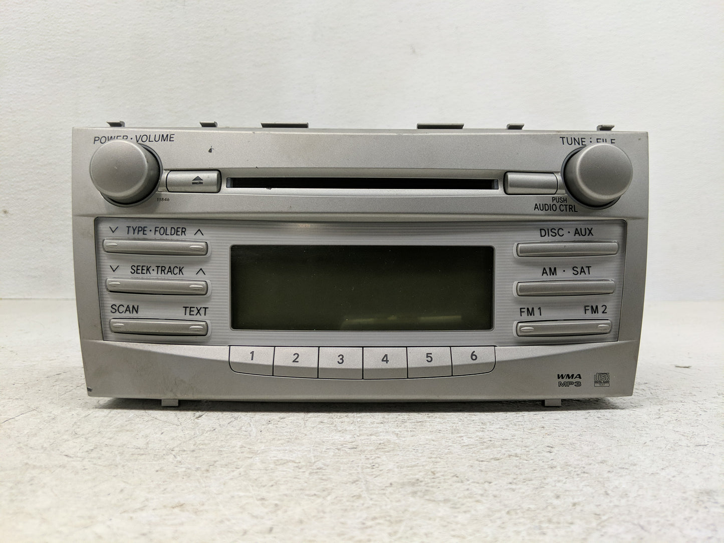 2010-2011 Toyota Camry Radio AM FM Cd Player Receiver Replacement P/N:86120-06480 Fits Fits 2010 2011 OEM Used Auto Parts - 