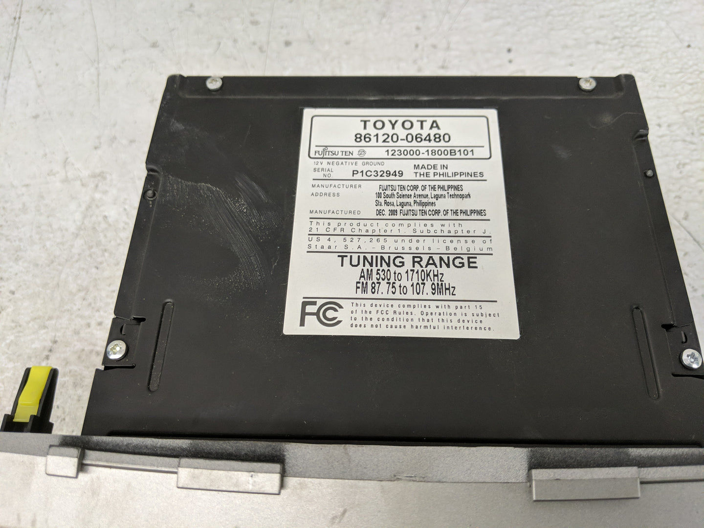 2010-2011 Toyota Camry Radio AM FM Cd Player Receiver Replacement P/N:86120-06480 Fits Fits 2010 2011 OEM Used Auto Parts - 