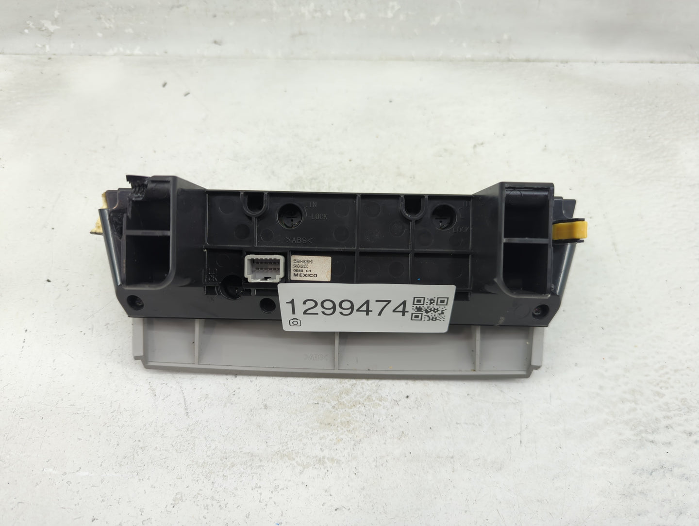 2010-2011 Toyota Camry Climate Control Module Temperature AC/Heater Replacement P/N:55900-06280-B Fits Fits 2010 2011 OEM Us