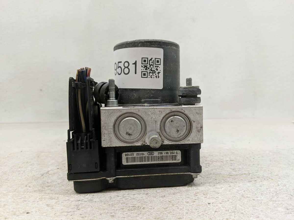 2010-2011 Toyota Camry Anti-Lock Brake ABS Pump Module Actuator OEM P/N:0 265 951 852 Fits Fits 2010 2011 OEM Used Auto Part