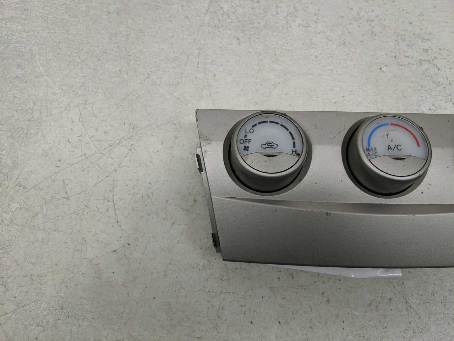 2010-2011 Toyota Camry Climate Control Module Temperature AC/Heater Replacement Fits Fits 2010 2011 OEM Used Auto Parts - Oe