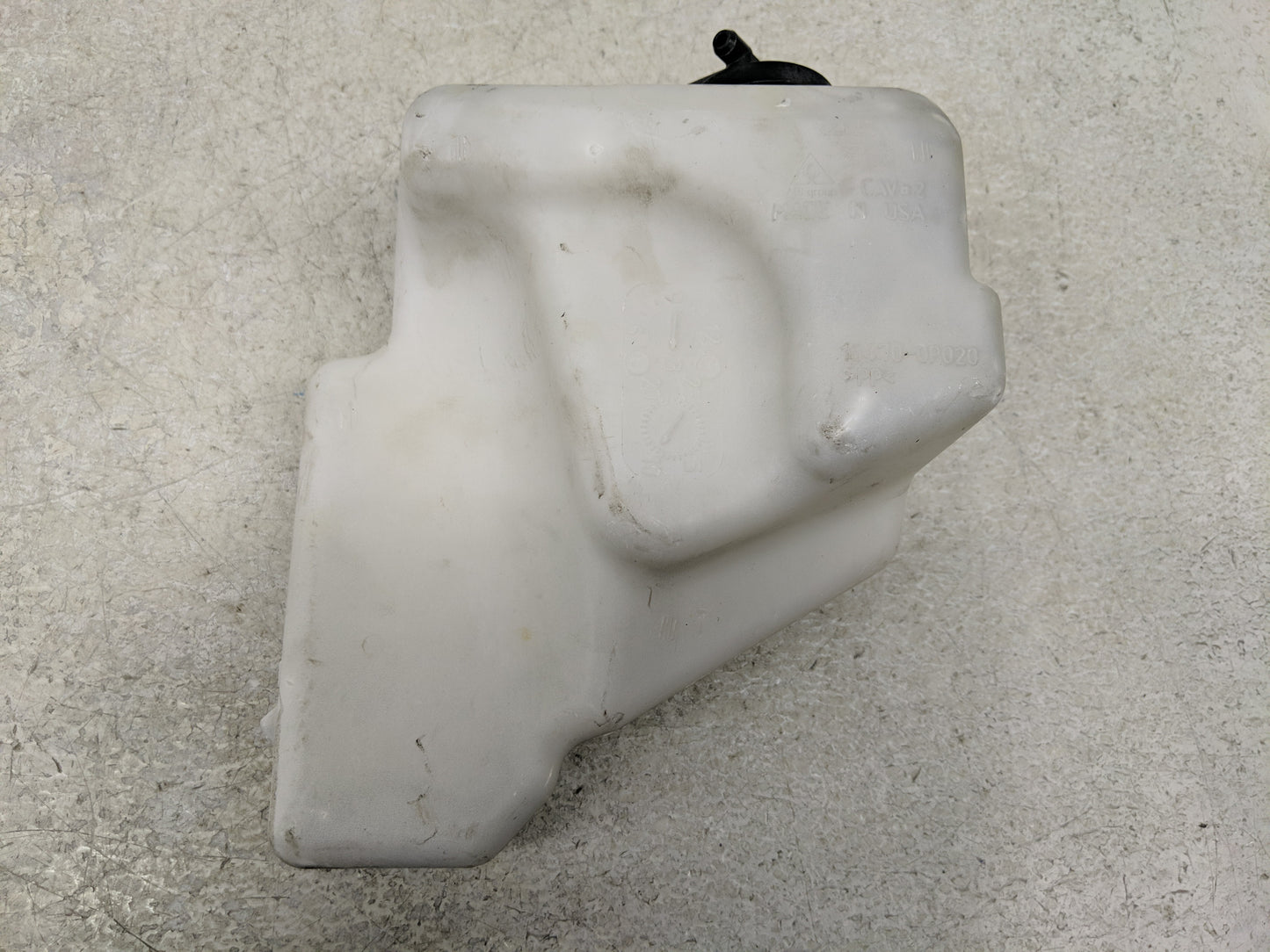 2007-2011 Toyota Camry Radiator Coolant Overflow Expansion Tank Bottle 1313139 - Oemusedautoparts1.com