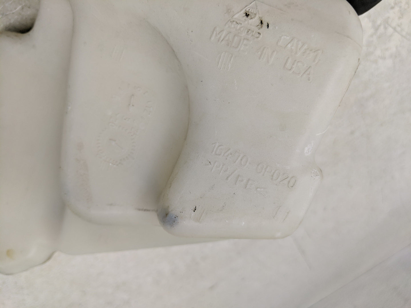 2007-2011 Toyota Camry Radiator Coolant Overflow Expansion Tank Bottle 1313146 - Oemusedautoparts1.com