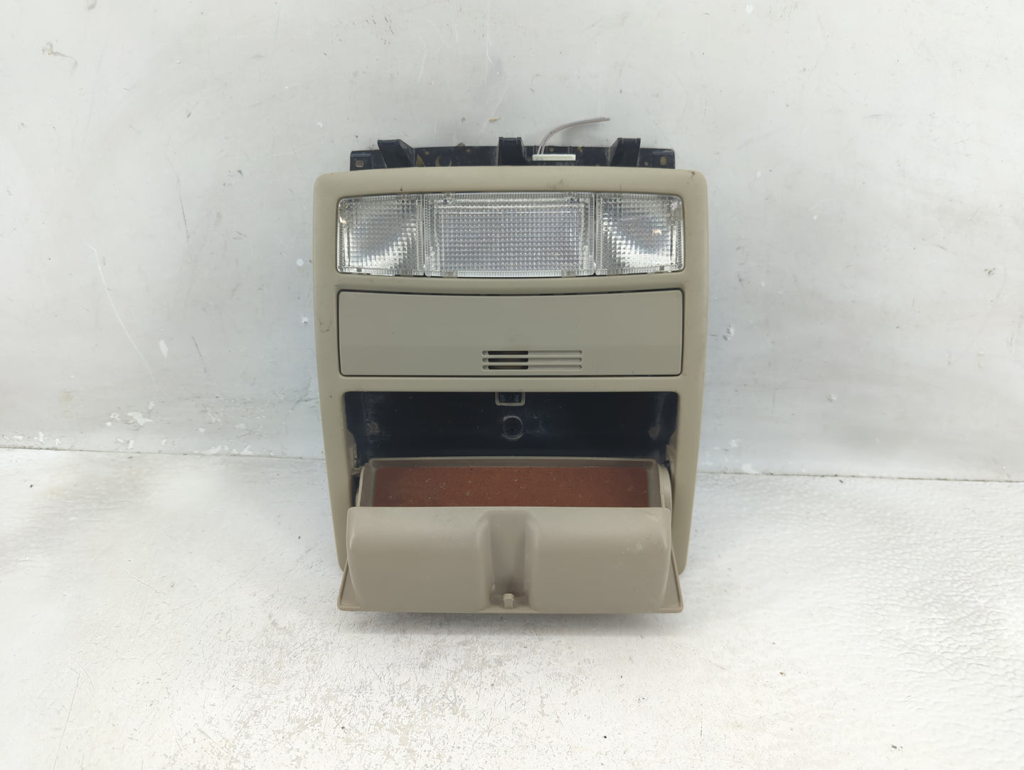 2011 Toyota Camry Overhead Roof Console - Oemusedautoparts1.com