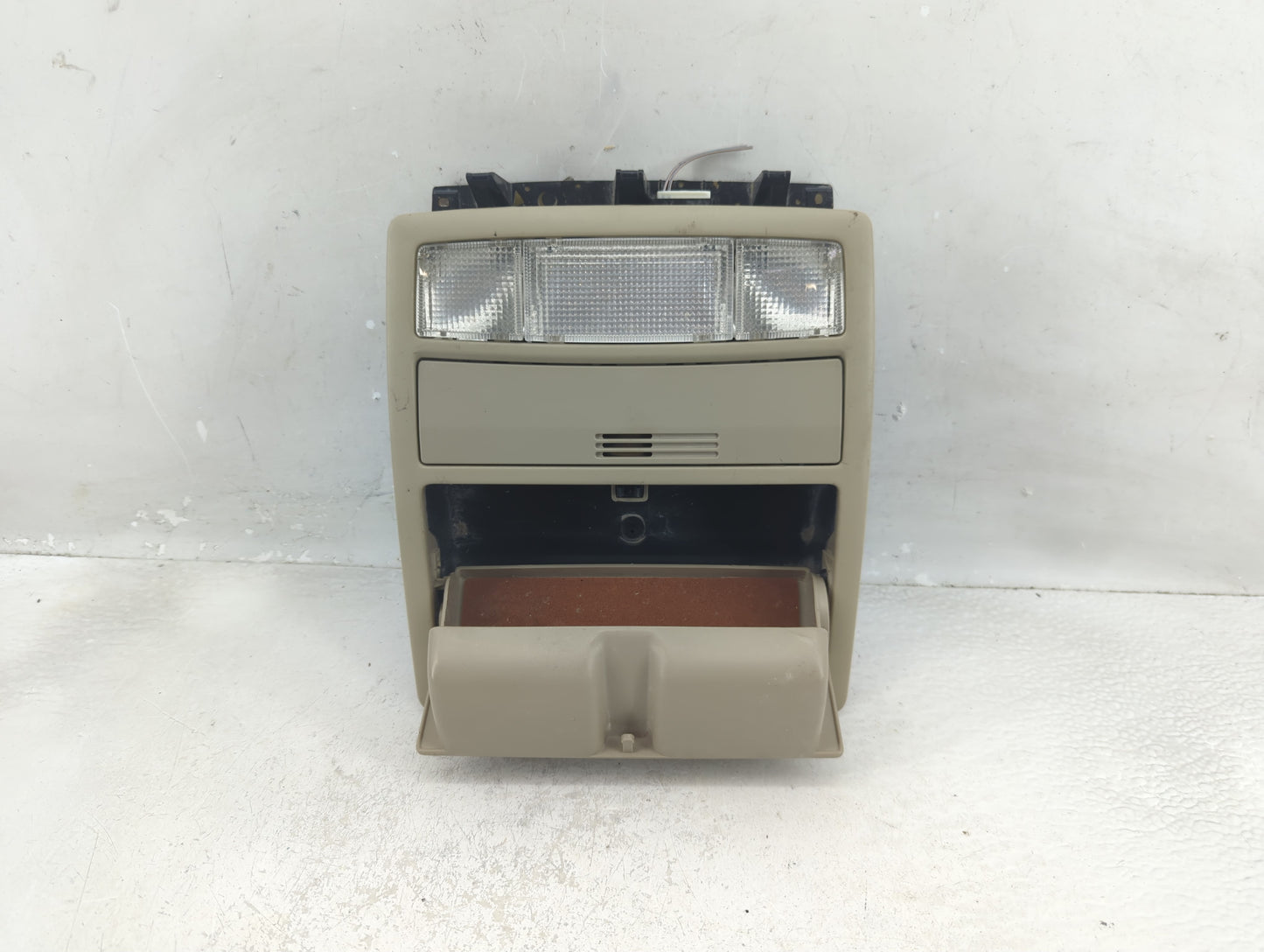 2011 Toyota Camry Overhead Roof Console - Oemusedautoparts1.com