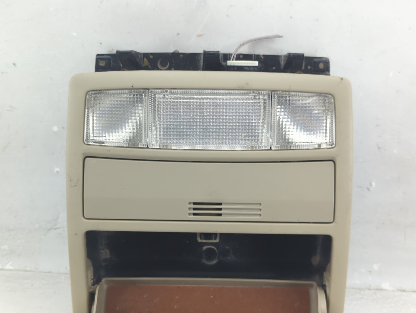 2011 Toyota Camry Overhead Roof Console - Oemusedautoparts1.com