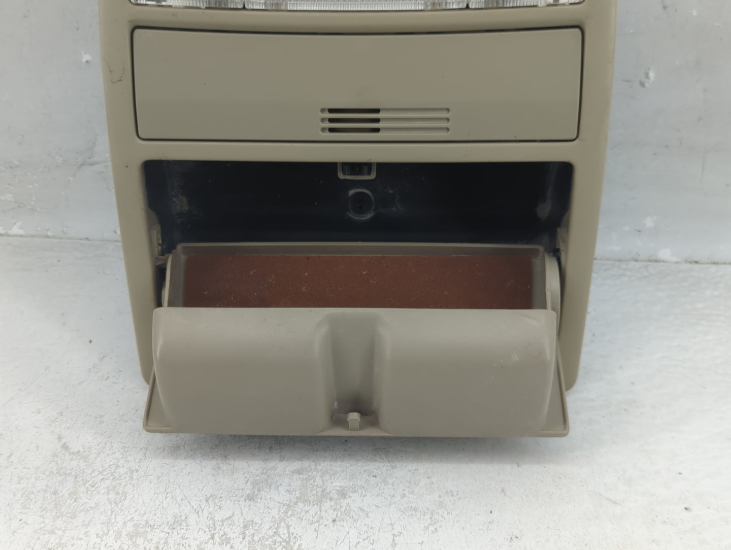 2011 Toyota Camry Overhead Roof Console - Oemusedautoparts1.com