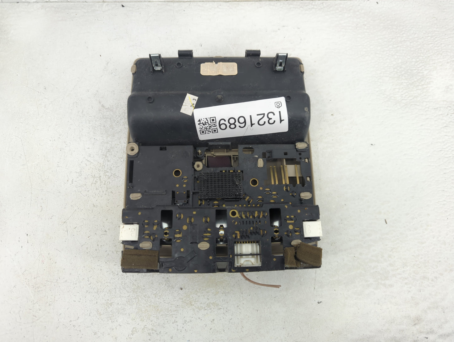 2011 Toyota Camry Overhead Roof Console - Oemusedautoparts1.com