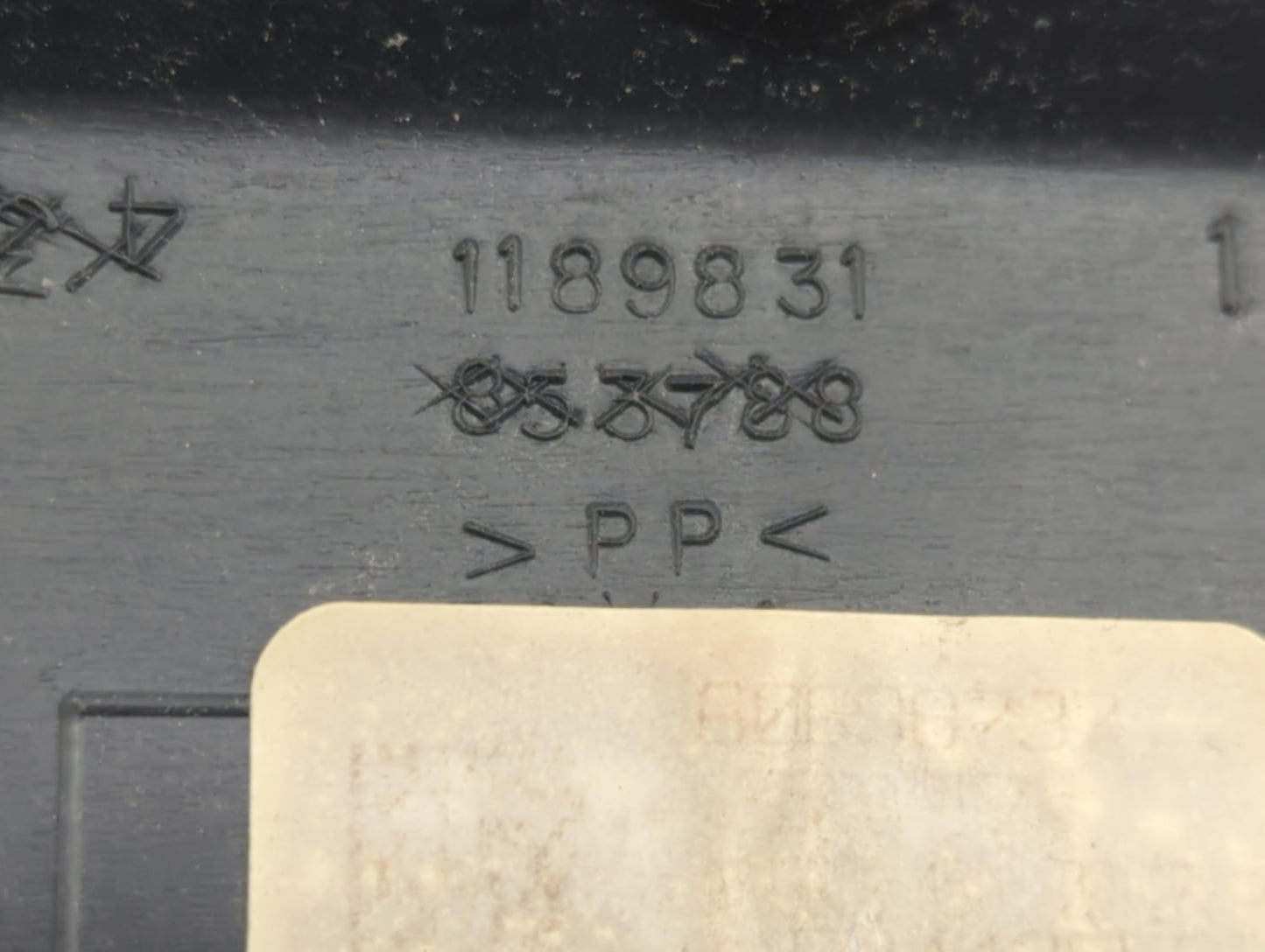 2011 Toyota Camry Overhead Roof Console - Oemusedautoparts1.com