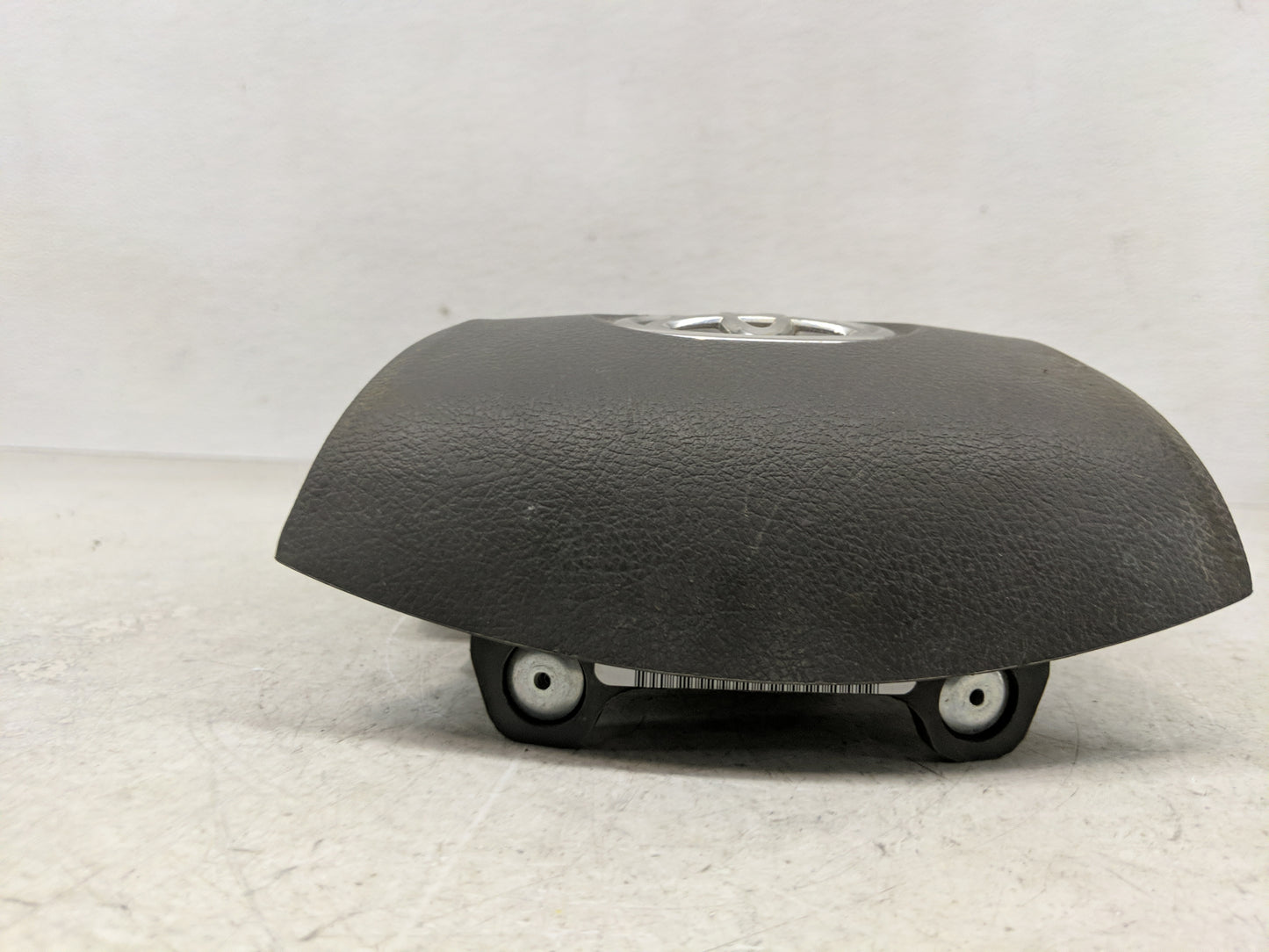 2007-2011 Toyota Camry Air Bag Driver Left Steering Wheel Mounted Fits Fits 2007 2008 2009 2010 2011 OEM Used Auto Parts - O