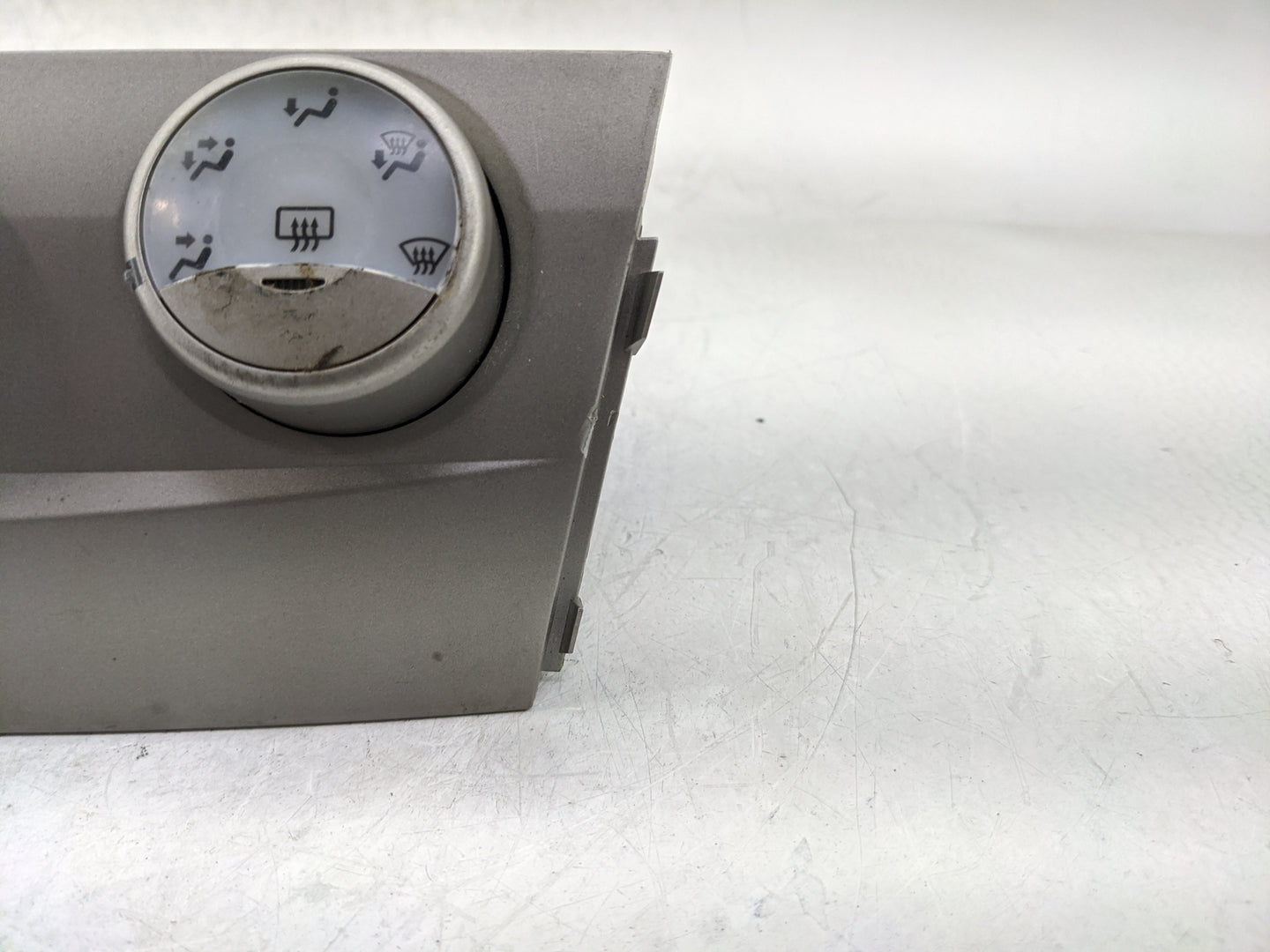 2010-2011 Toyota Camry Climate Control Module Temperature AC/Heater Replacement P/N:55900-06280-B Fits Fits 2010 2011 OEM Us