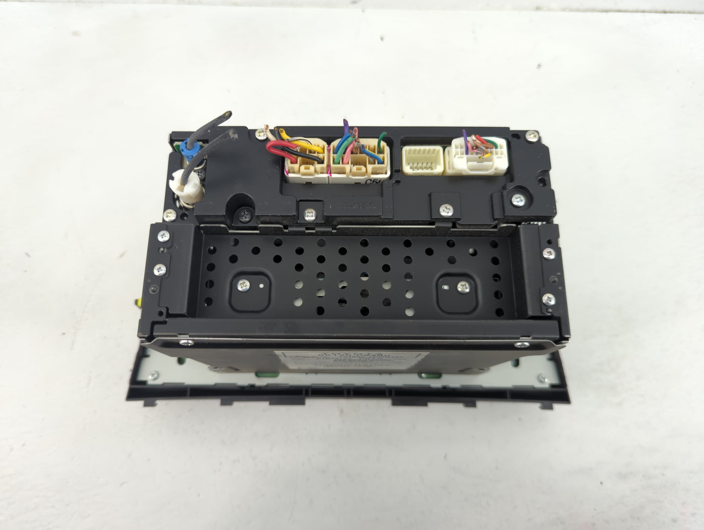 2010-2011 Toyota Camry Radio AM FM Cd Player Receiver Replacement P/N:86120-06480 Fits Fits 2010 2011 OEM Used Auto Parts - 