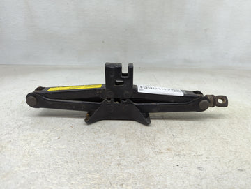 2011 Toyota Camry Spare Scissor Car Jack - Oemusedautoparts1.com