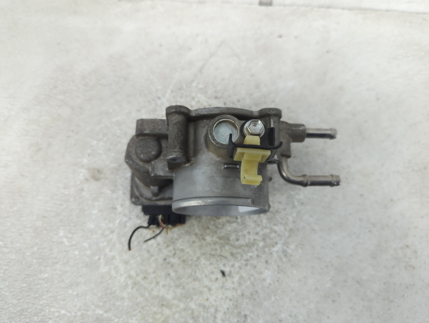 2010-2017 Toyota Camry Throttle Body P/N:22030-36010 Fits Fits 2009 2010 2011 2012 2013 2014 2015 2016 2017 2018 2019 OEM Us