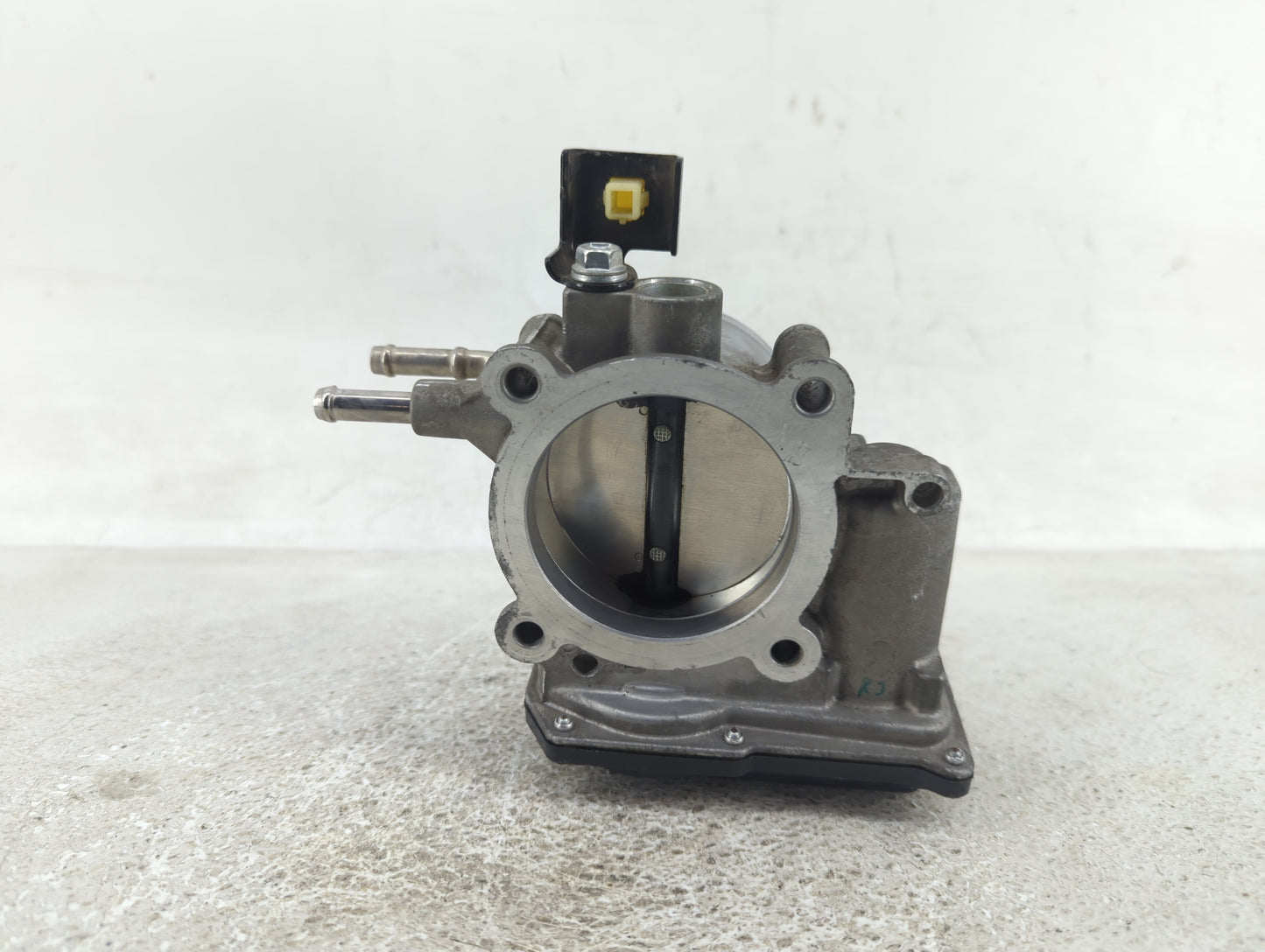 2010-2017 Toyota Camry Throttle Body P/N:22030-36010 Fits Fits 2009 2010 2011 2012 2013 2014 2015 2016 2017 2018 2019 OEM Us
