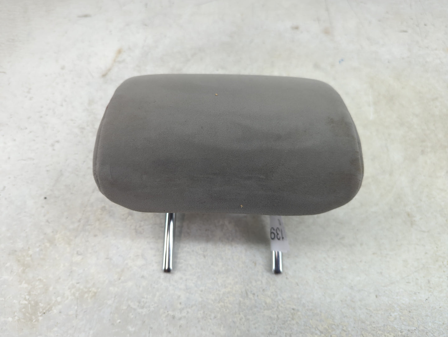 2010-2011 Toyota Camry Headrest Head Rest Rear Center Seat Fits Fits 2010 2011 OEM Used Auto Parts - Oemusedautoparts1.com