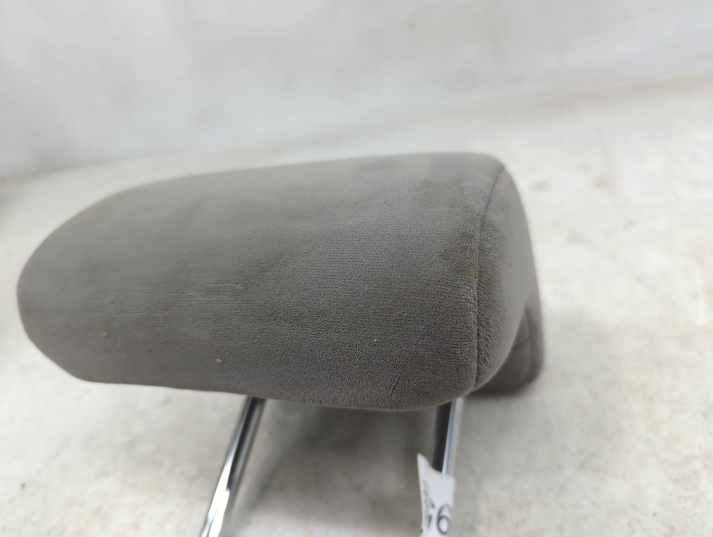 2010-2011 Toyota Camry Headrest Head Rest Rear Center Seat Fits Fits 2010 2011 OEM Used Auto Parts - Oemusedautoparts1.com