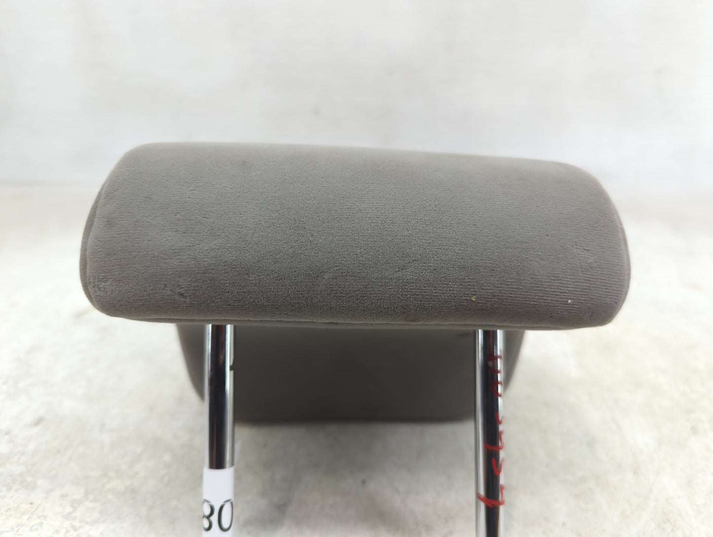 2010-2011 Toyota Camry Headrest Head Rest Rear Center Seat Fits Fits 2010 2011 OEM Used Auto Parts - Oemusedautoparts1.com