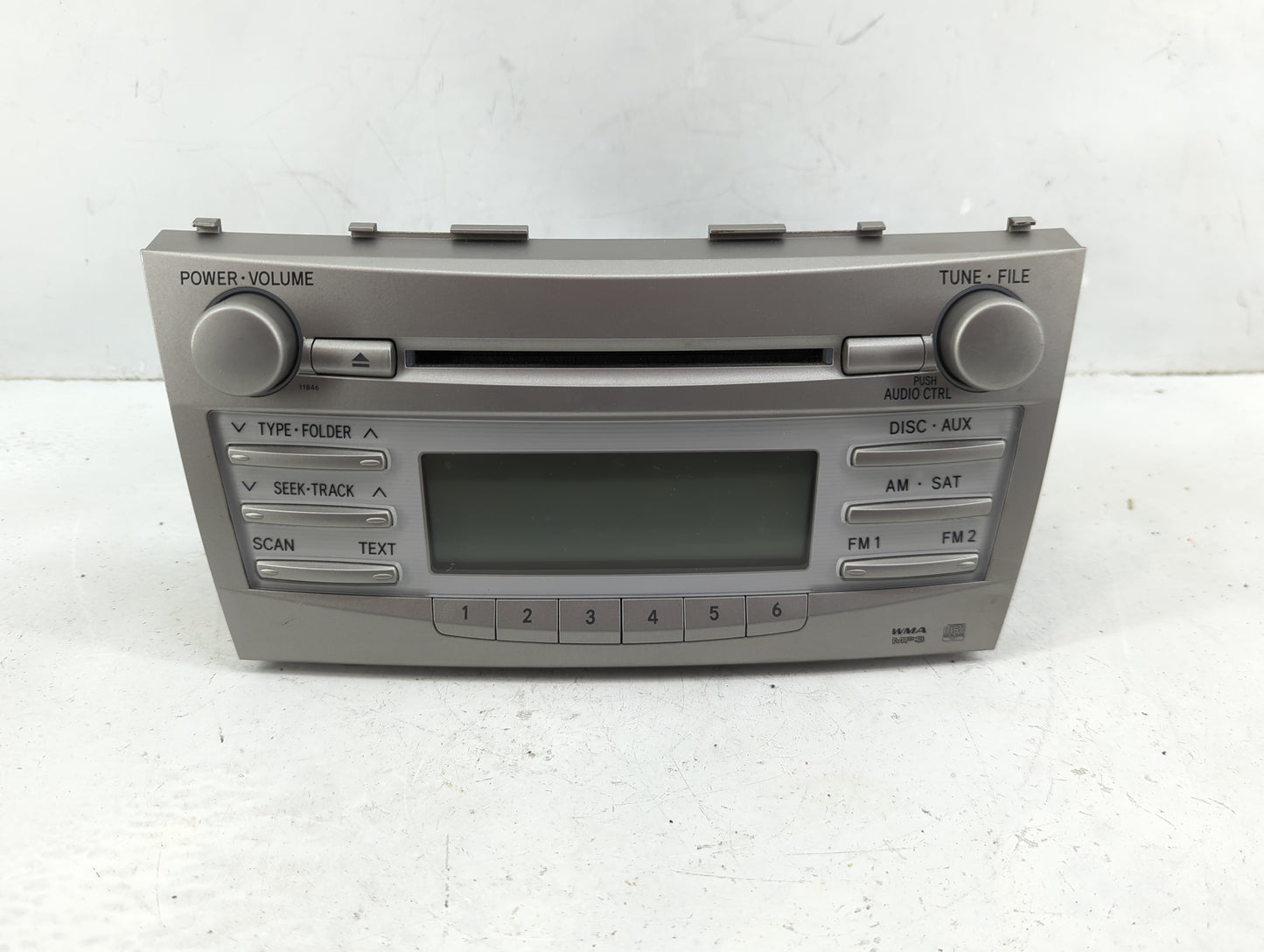 2010-2011 Toyota Camry Radio AM FM Cd Player Receiver Replacement P/N:86120-06480 Fits Fits 2010 2011 OEM Used Auto Parts - 