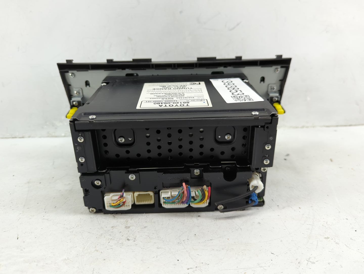 2010-2011 Toyota Camry Radio AM FM Cd Player Receiver Replacement P/N:86120-06480 Fits Fits 2010 2011 OEM Used Auto Parts - 