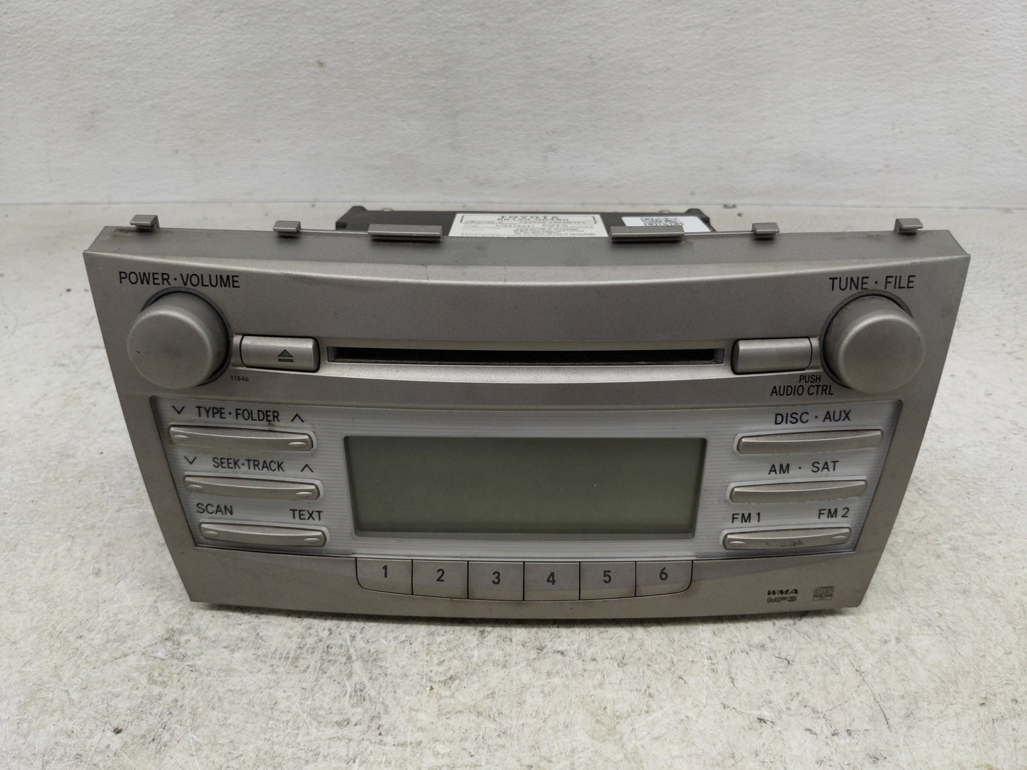 2010-2011 Toyota Camry Radio AM FM Cd Player Receiver Replacement P/N:86120-06480 Fits Fits 2010 2011 OEM Used Auto Parts - 