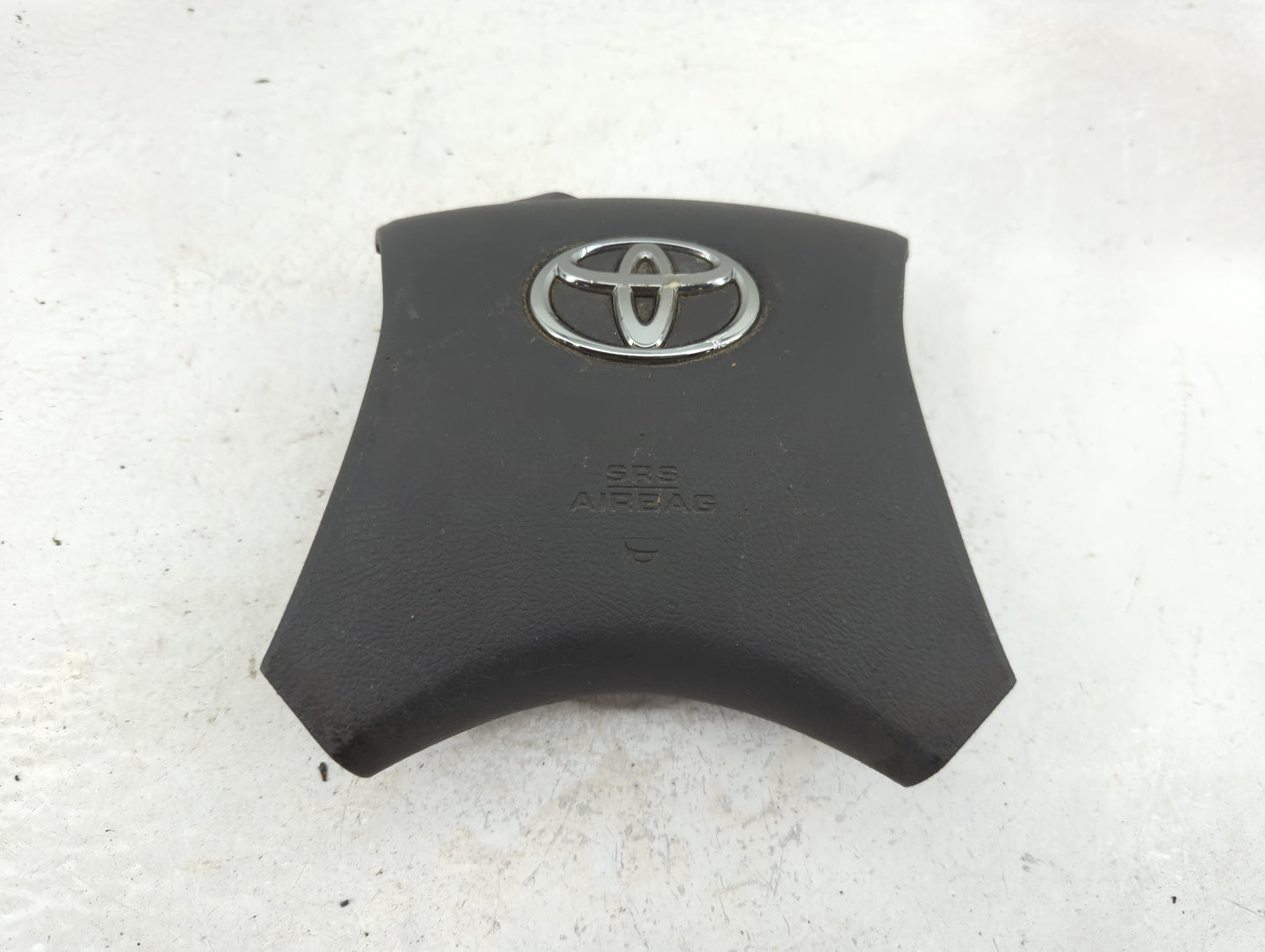 2007-2011 Toyota Camry Air Bag Driver Left Steering Wheel Mounted Fits Fits 2007 2008 2009 2010 2011 OEM Used Auto Parts - O