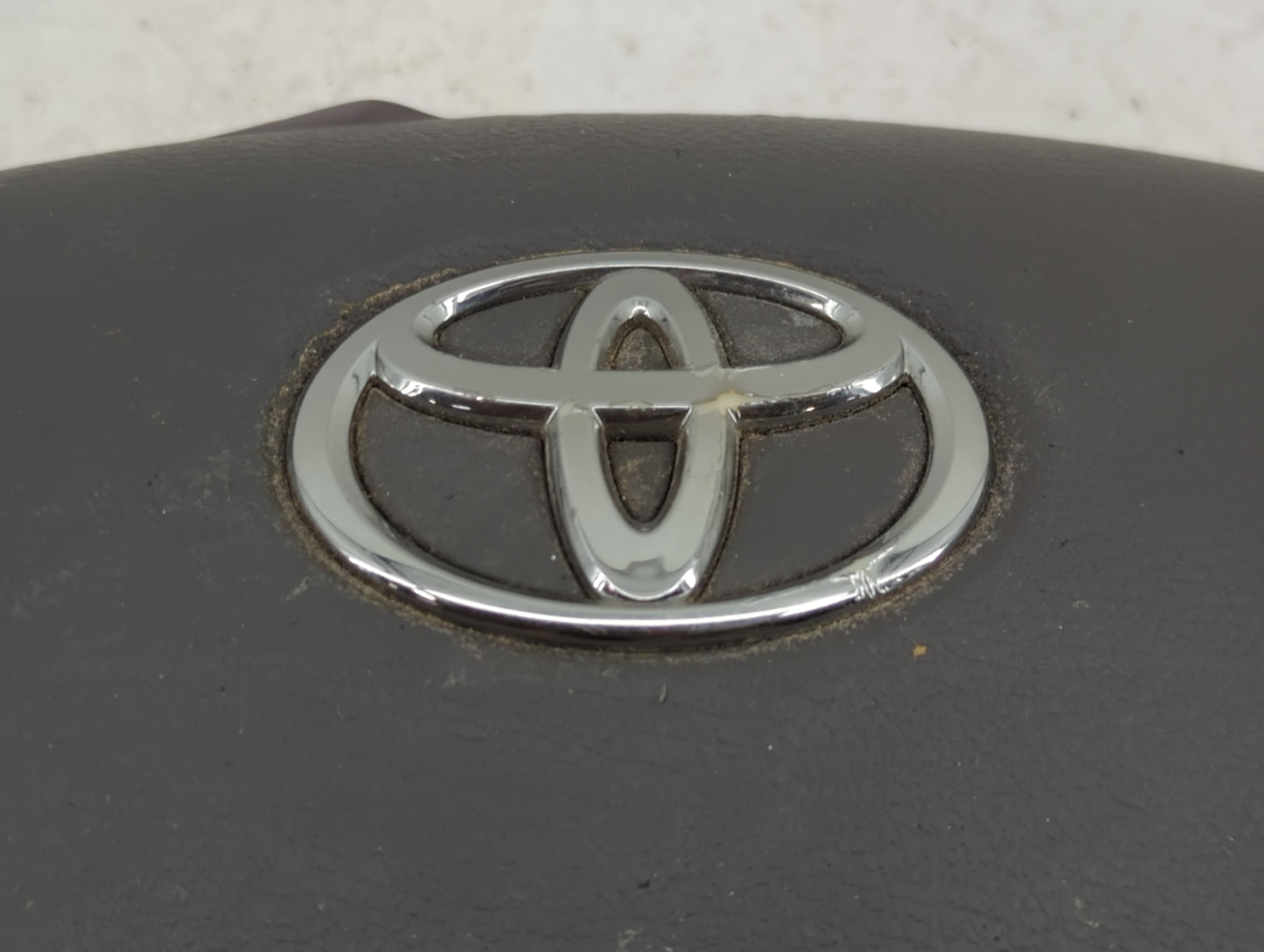 2007-2011 Toyota Camry Air Bag Driver Left Steering Wheel Mounted Fits Fits 2007 2008 2009 2010 2011 OEM Used Auto Parts - O