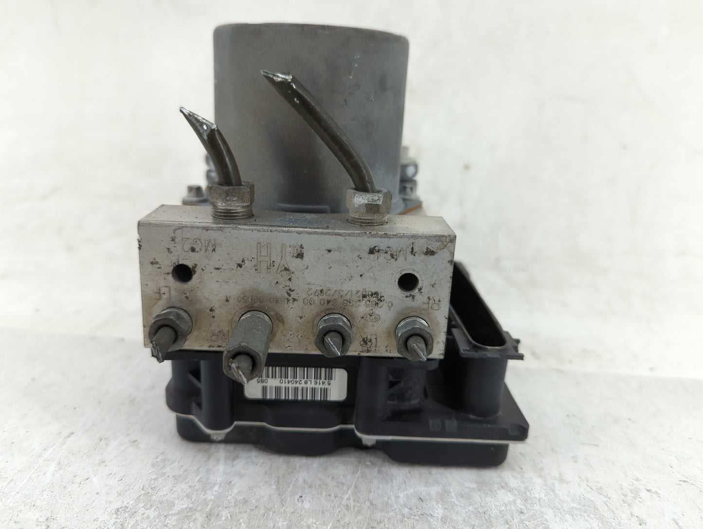 2010-2011 Toyota Camry ABS Pump Control Module Replacement Fits Fits 2010 2011 OEM Used Auto Parts - Oemusedautoparts1.com