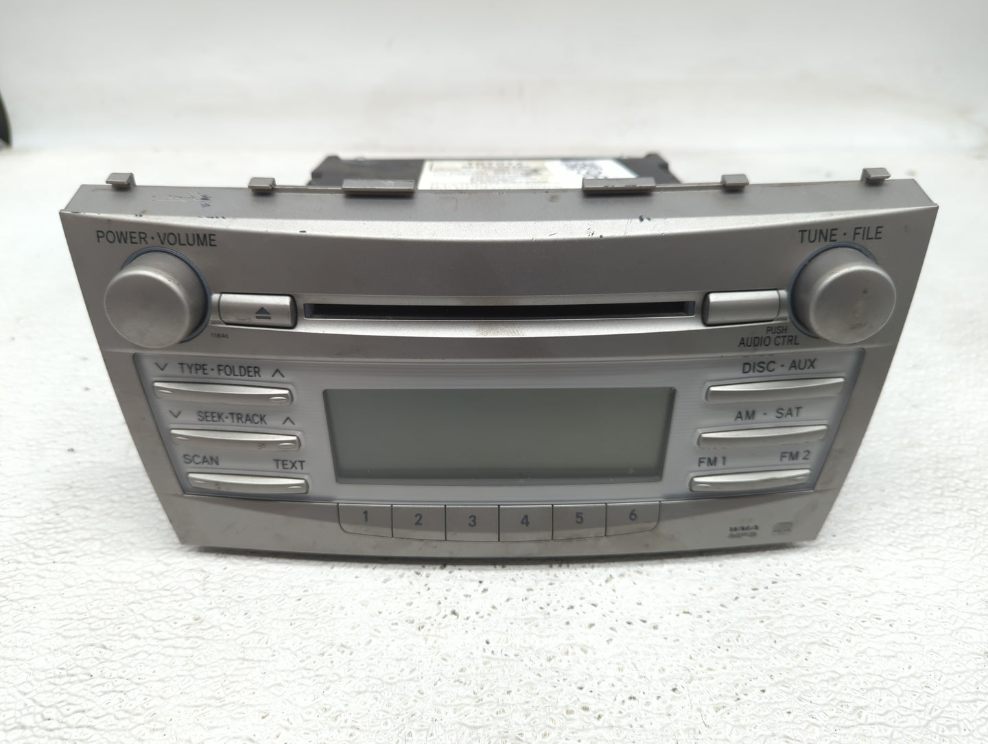 2010-2011 Toyota Camry Radio AM FM Cd Player Receiver Replacement P/N:86120-06480 Fits Fits 2010 2011 OEM Used Auto Parts - 
