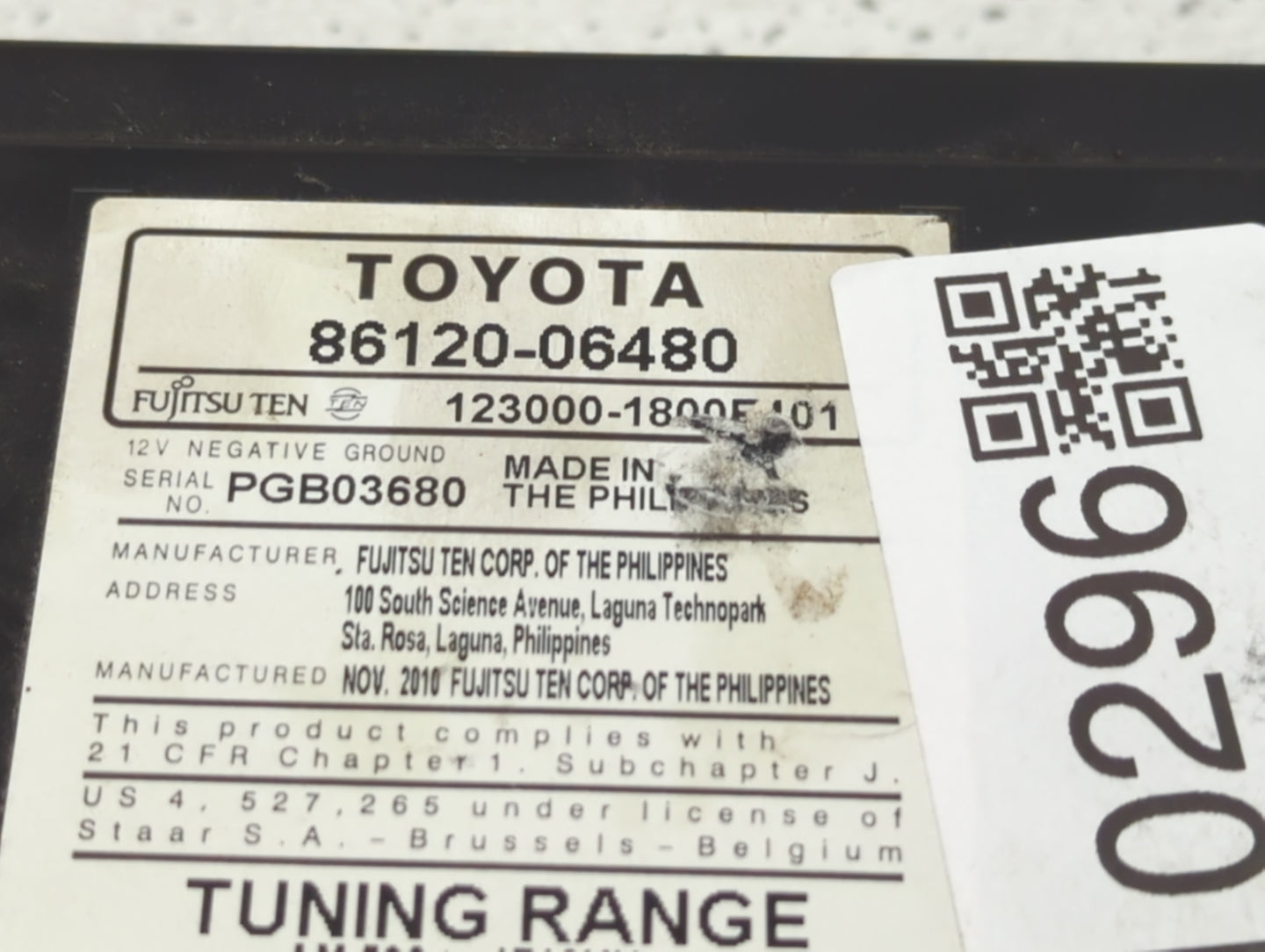 2010-2011 Toyota Camry Radio AM FM Cd Player Receiver Replacement P/N:86120-06480 Fits Fits 2010 2011 OEM Used Auto Parts - 