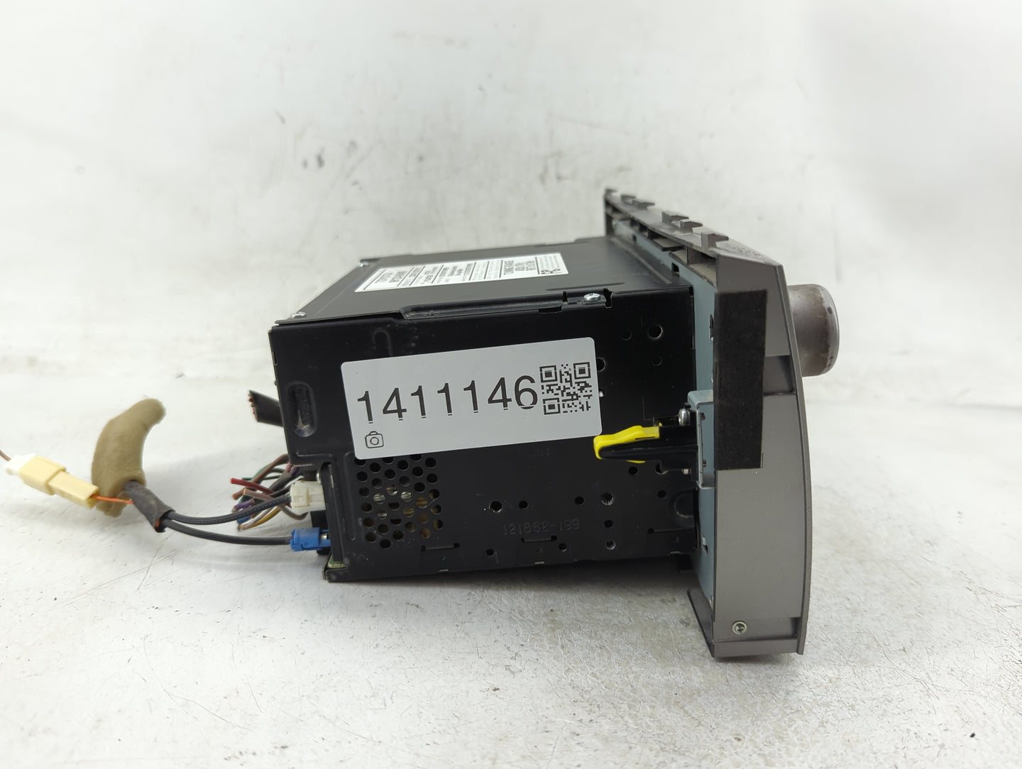 2010-2011 Toyota Camry Radio AM FM Cd Player Receiver Replacement P/N:86120-06480 Fits Fits 2010 2011 OEM Used Auto Parts - 