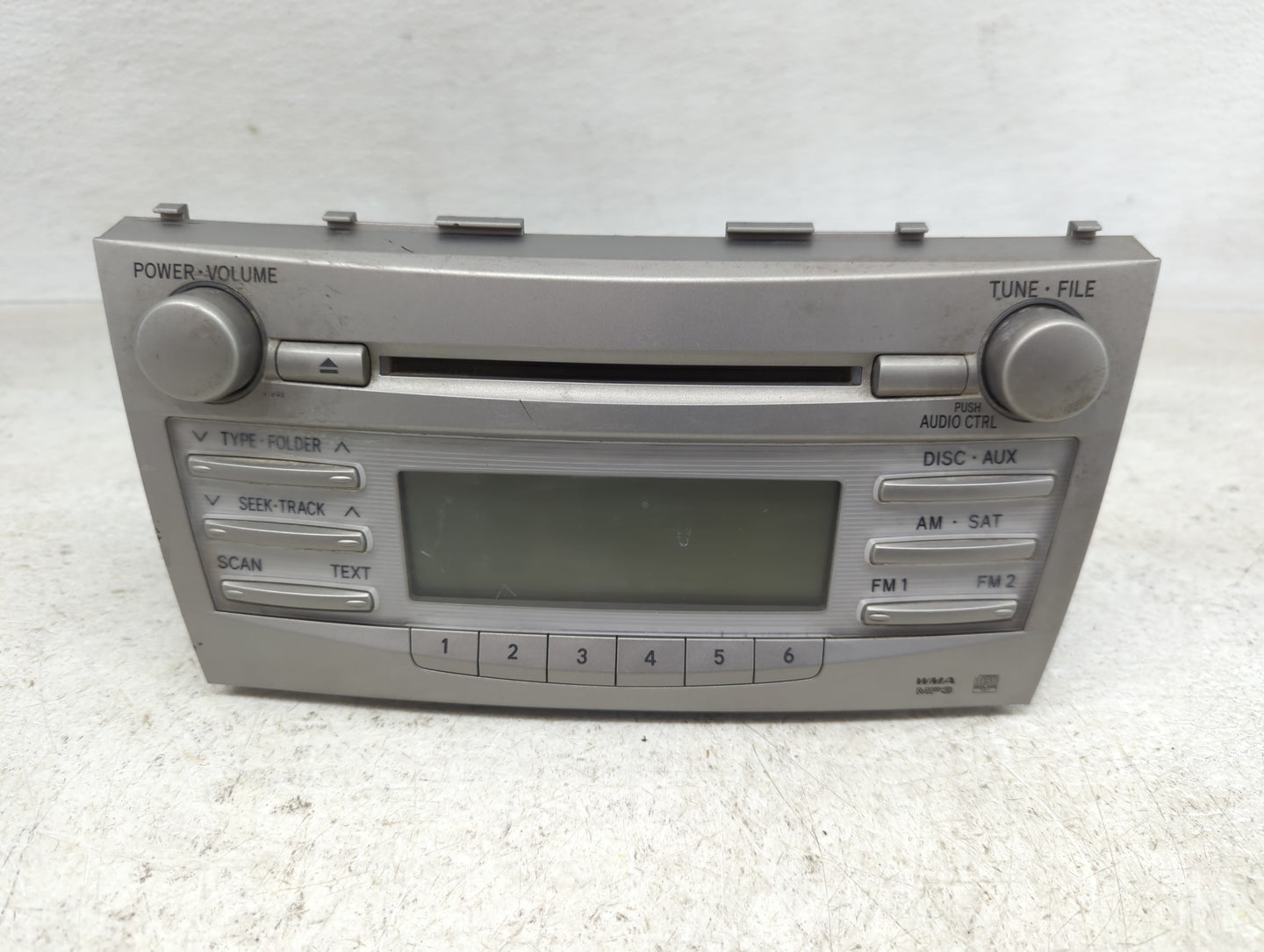 2010-2011 Toyota Camry Radio AM FM Cd Player Receiver Replacement P/N:86120-06480 Fits Fits 2010 2011 OEM Used Auto Parts - 