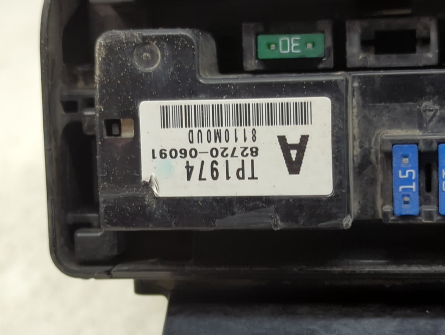 2010-2011 Toyota Camry Fusebox Fuse Box Panel Relay Module P/N:82720-06091 Fits Fits 2010 2011 OEM Used Auto Parts - Oemused