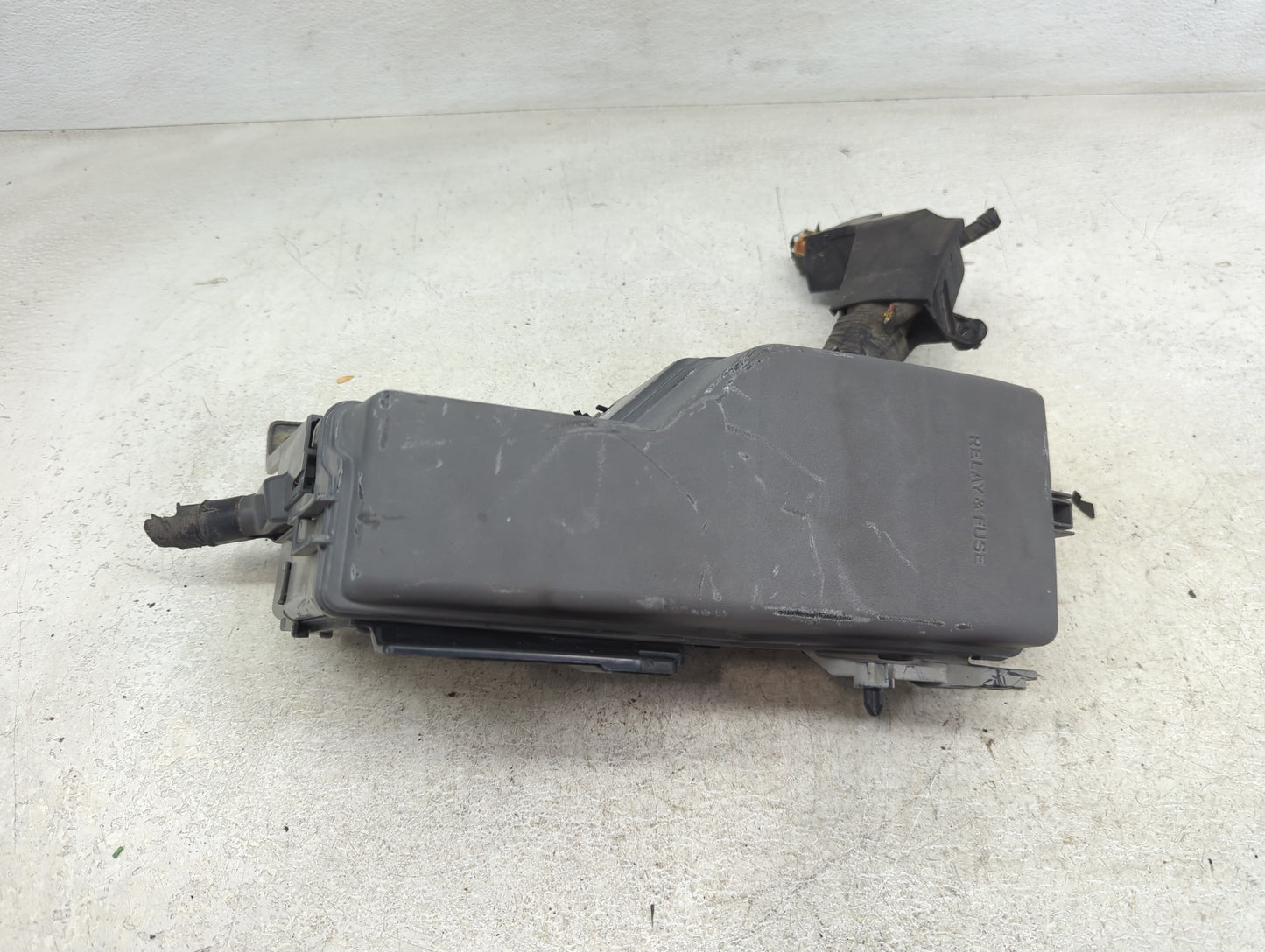 2007-2011 Toyota Camry Fusebox Fuse Box Panel Relay Module P/N:82720-06111 Fits Fits 2007 2008 2009 2010 2011 OEM Used Auto 
