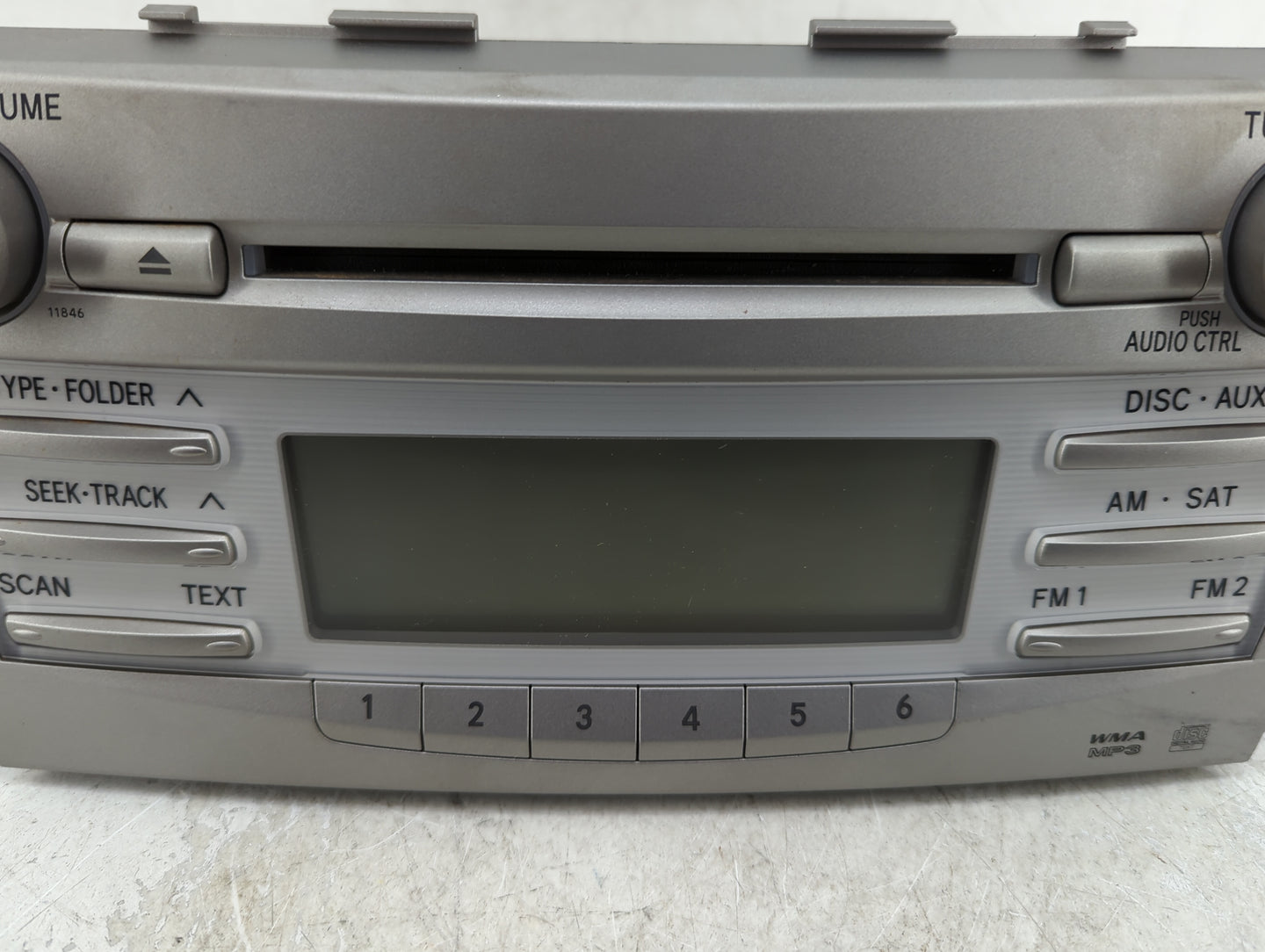 2010-2011 Toyota Camry Radio AM FM Cd Player Receiver Replacement P/N:86120-06480 Fits Fits 2010 2011 OEM Used Auto Parts - 