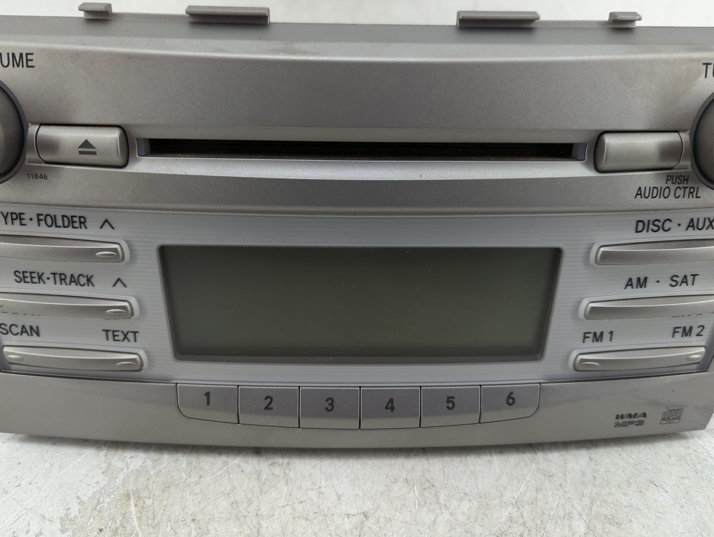 2010-2011 Toyota Camry Radio AM FM Cd Player Receiver Replacement P/N:86120-06480 Fits Fits 2010 2011 OEM Used Auto Parts - 