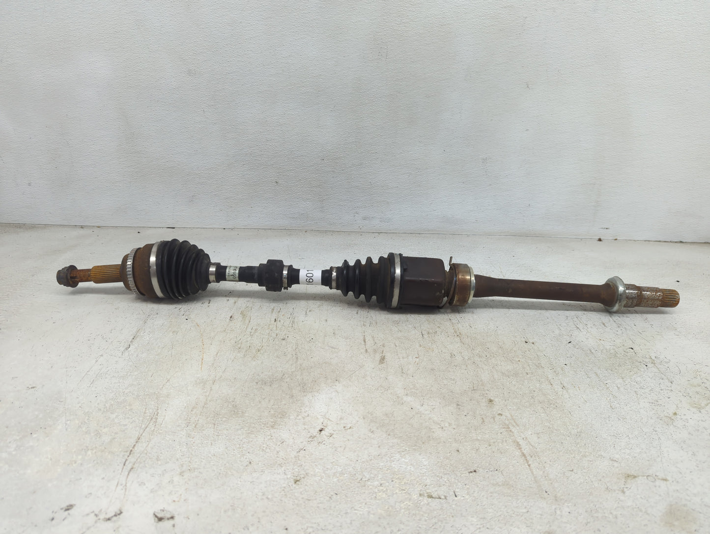 2010-2011 Toyota Camry Axle Shaft Front Driver Cv C/v - Oemusedautoparts1.com