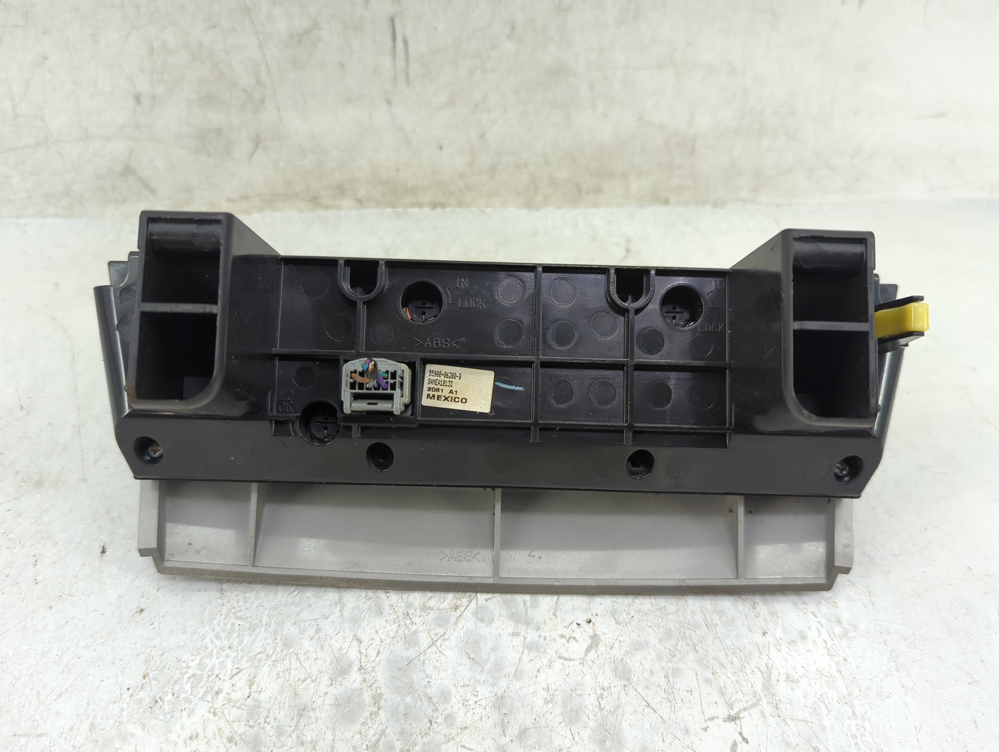 2010-2011 Toyota Camry Climate Control Module Temperature AC/Heater Replacement P/N:55900-06200-B Fits Fits 2010 2011 OEM Us