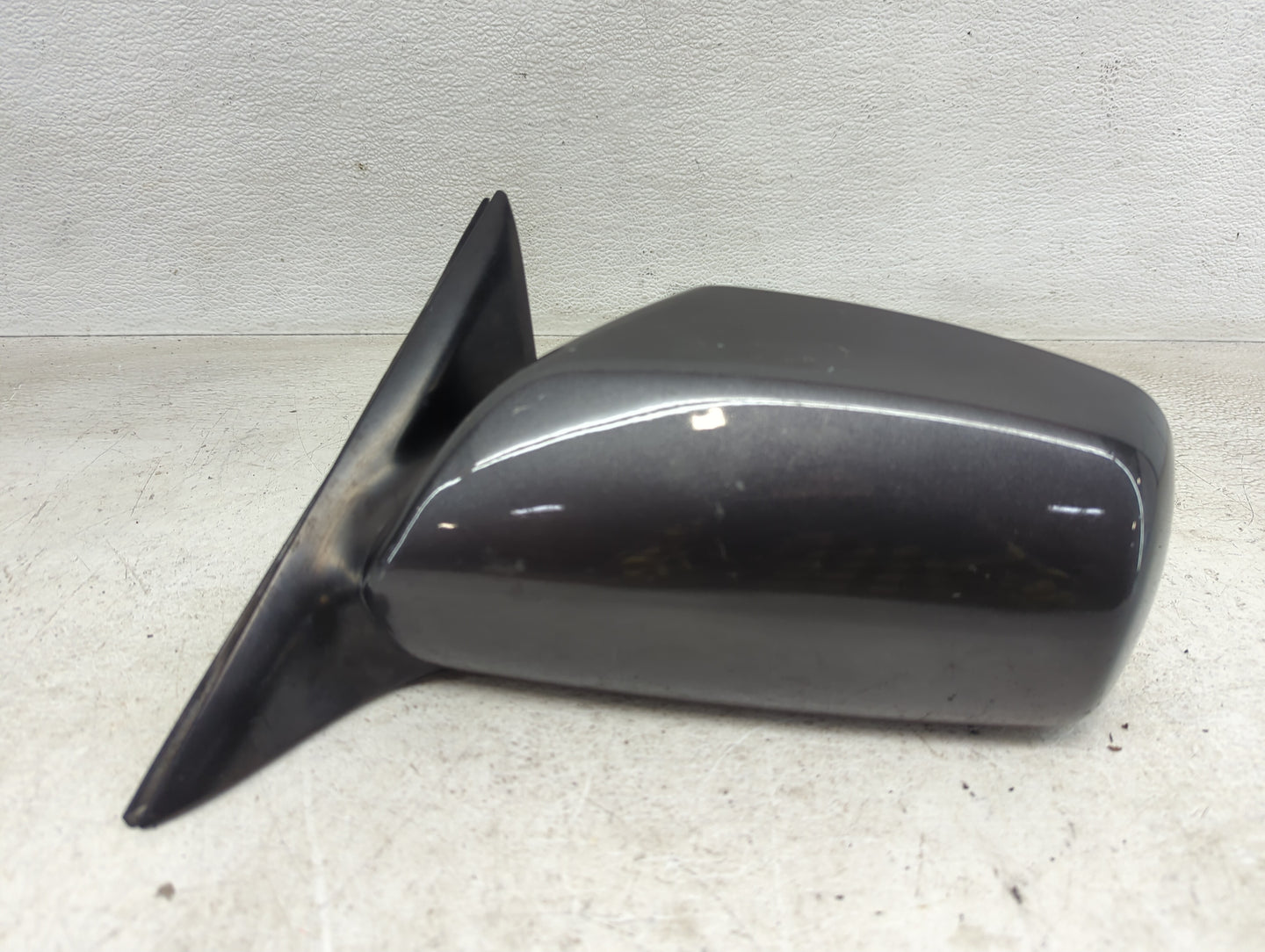 2007-2011 Toyota Camry Driver Side View Mirror - Left Door Mirror OEM Used - Oemusedautoparts1.com