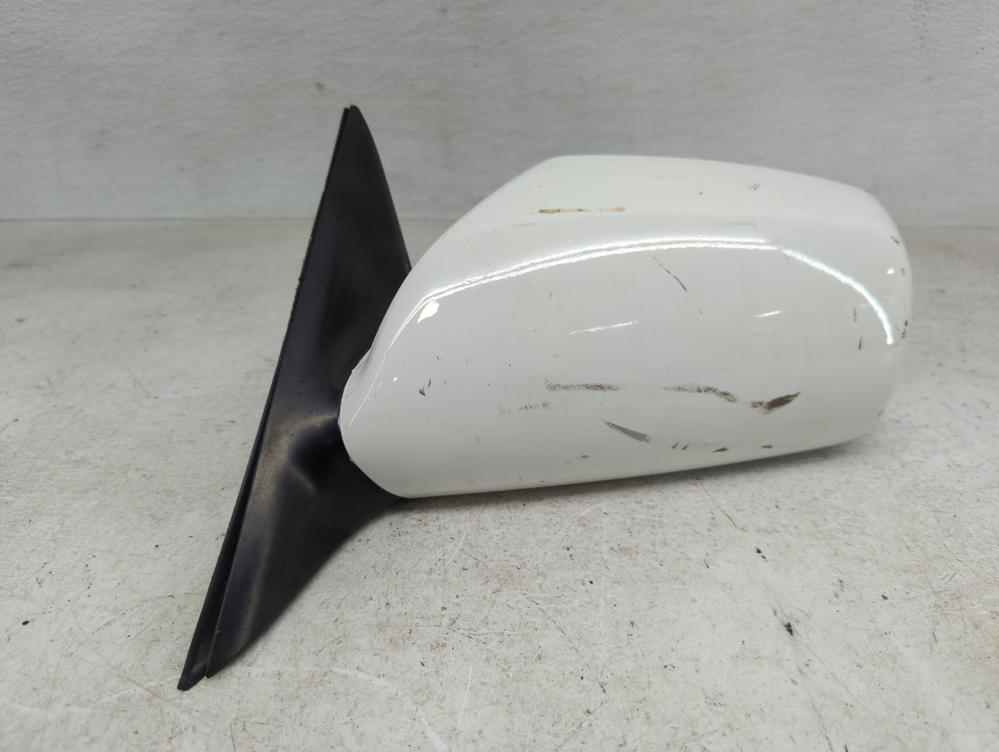 2007-2011 Toyota Camry Driver Side View Mirror - Left Door Mirror OEM Used - Oemusedautoparts1.com