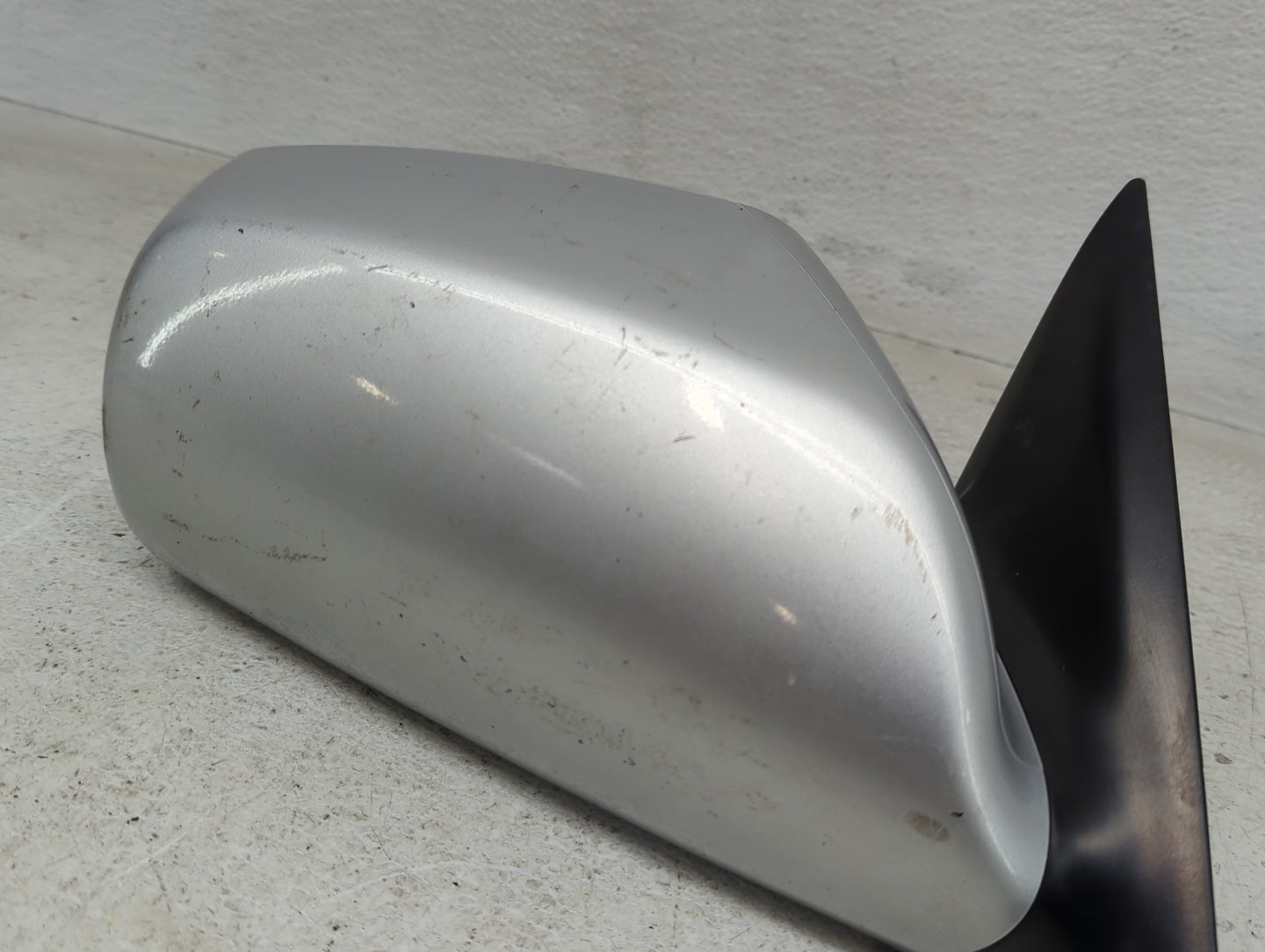 2007-2011 Toyota Camry Passenger Side View Mirror - Right Door Mirror OEM Used - Oemusedautoparts1.com