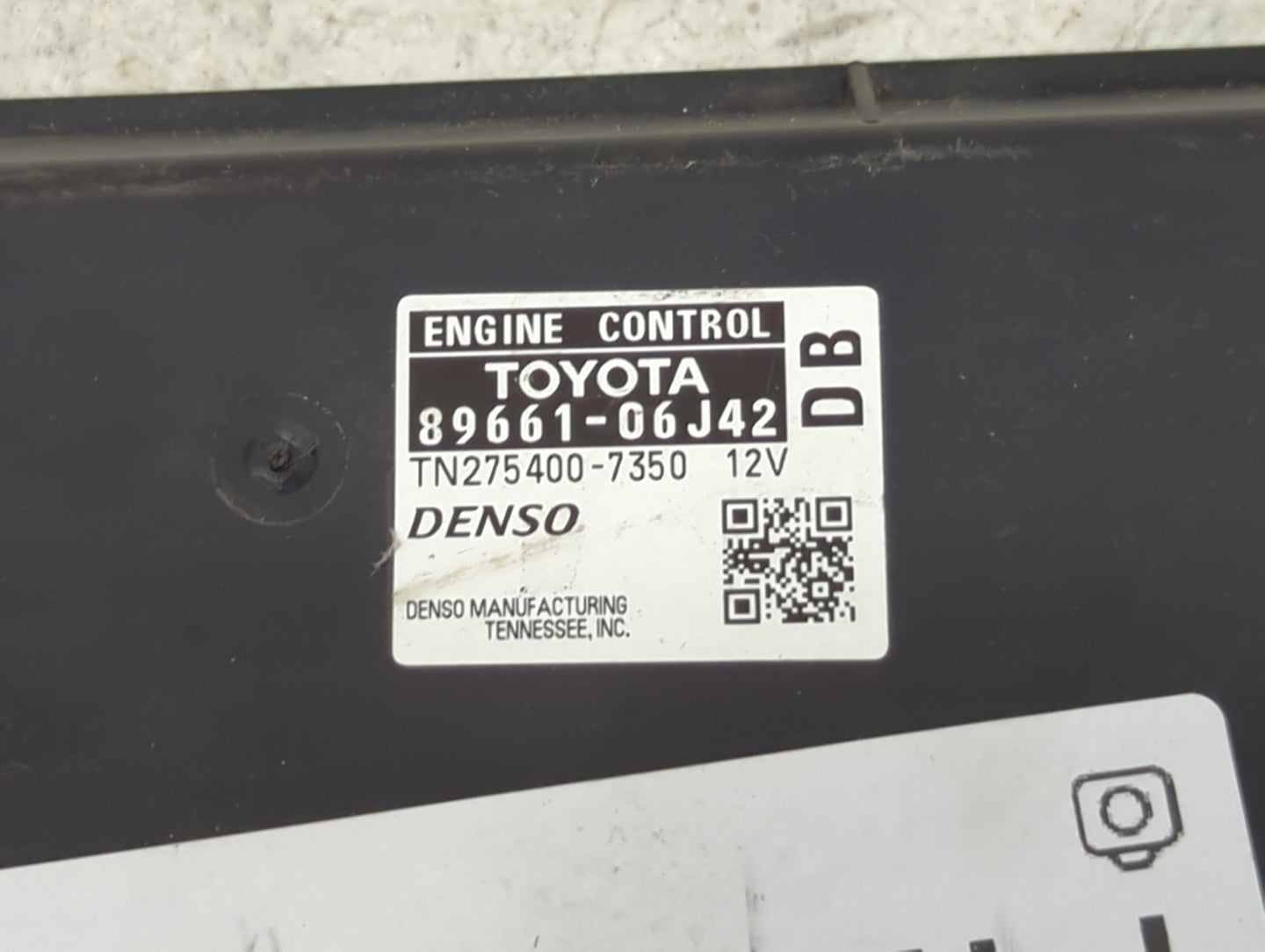 2010-2011 Toyota Camry PCM Engine Control Computer ECU ECM PCU OEM P/N:89661-06J42 Fits Fits 2010 2011 OEM Used Auto Parts -