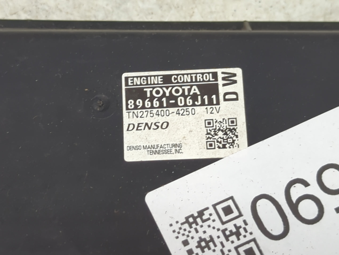 2010-2011 Toyota Camry PCM Engine Control Computer ECU ECM PCU OEM P/N:89661-06J11 TN275400-4250 Fits Fits 2010 2011 OEM Use