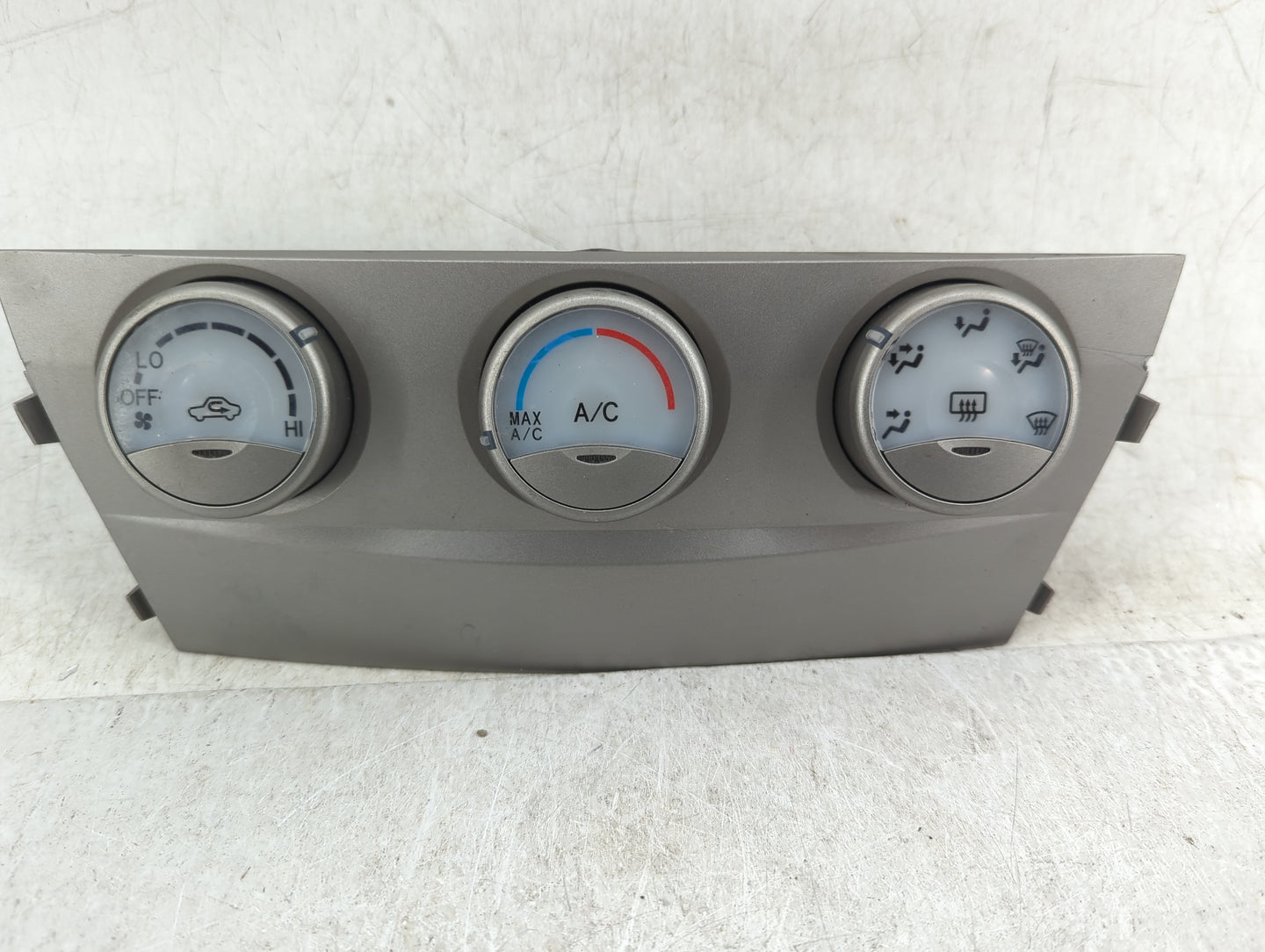 2011 Toyota Camry Climate Control Module Temperature AC/Heater Replacement Fits OEM Used Auto Parts - Oemusedautoparts1.com