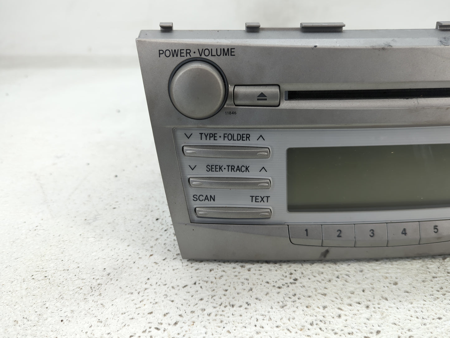 2010-2011 Toyota Camry Radio AM FM Cd Player Receiver Replacement P/N:86120-06480 Fits Fits 2010 2011 OEM Used Auto Parts - 