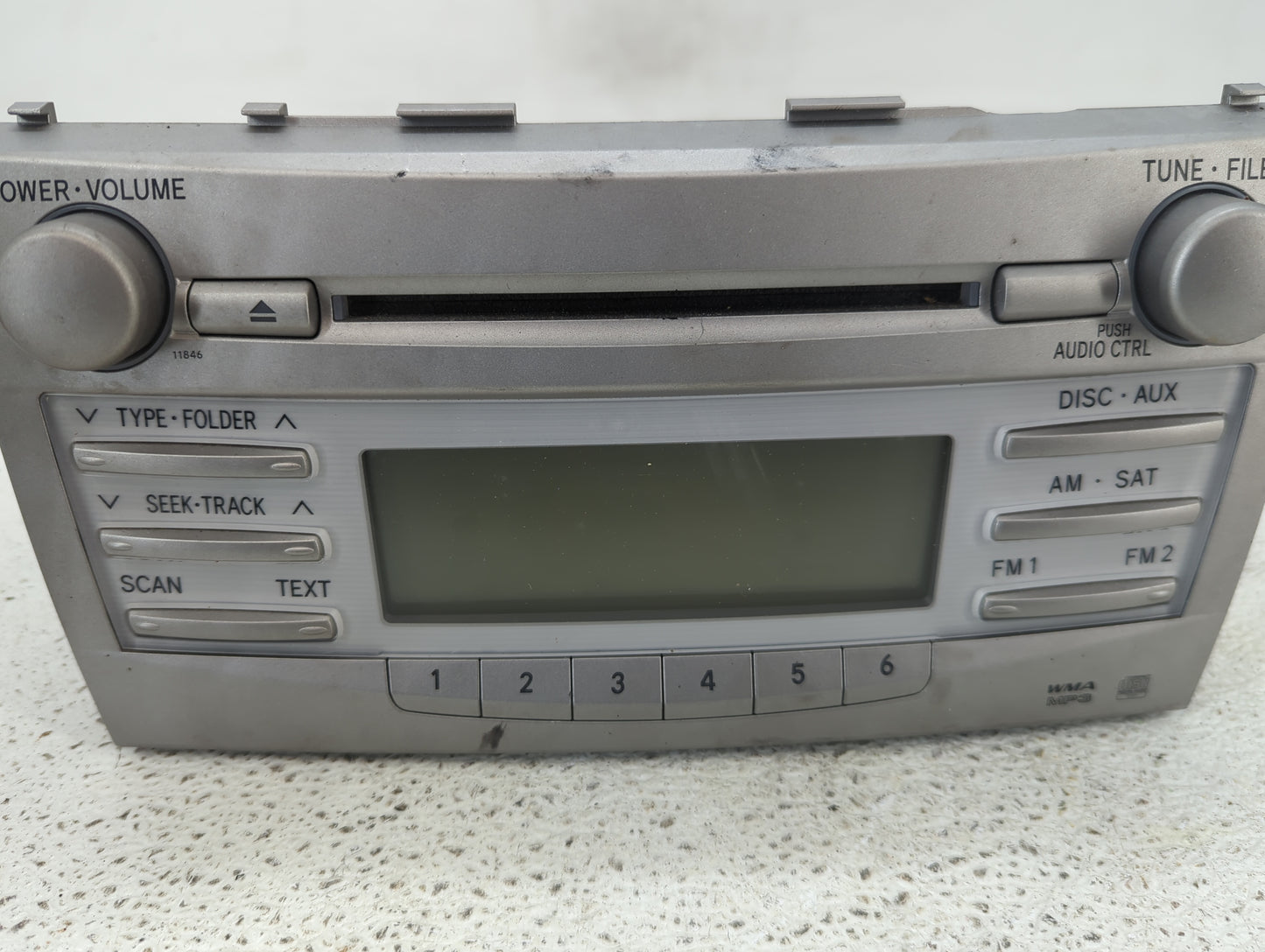 2010-2011 Toyota Camry Radio AM FM Cd Player Receiver Replacement P/N:86120-06480 Fits Fits 2010 2011 OEM Used Auto Parts - 