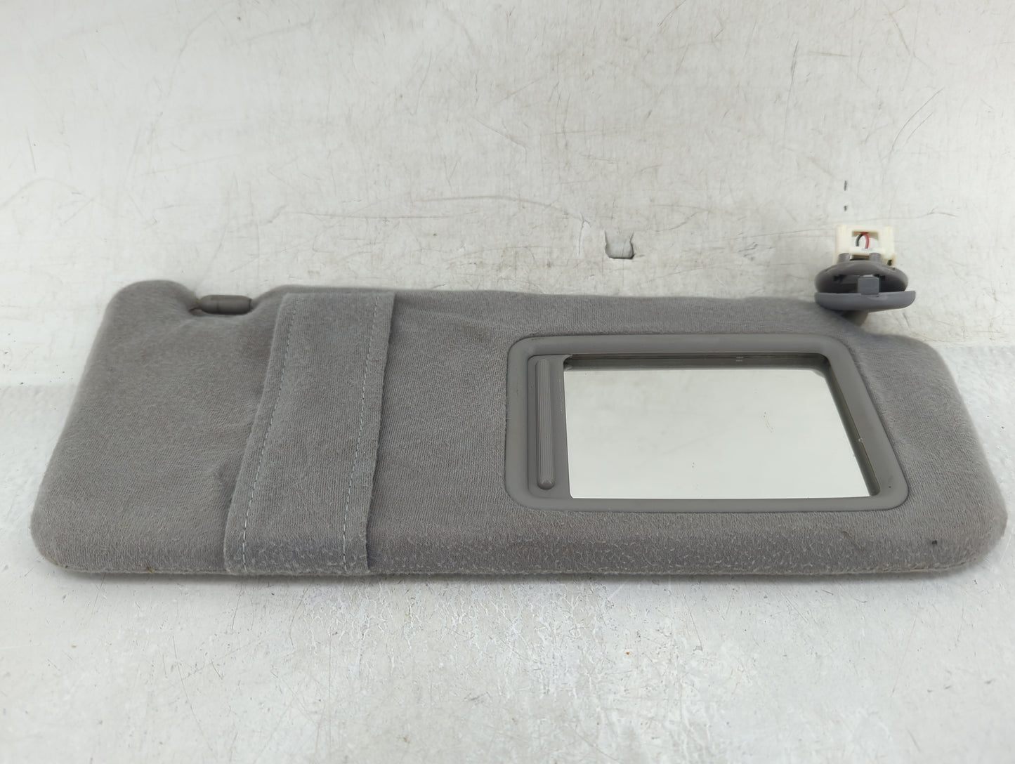 2007-2011 Toyota Camry Sun Visor Shade Replacement Passenger Right Mirror Fits Fits 2007 2008 2009 2010 2011 OEM Used Auto P