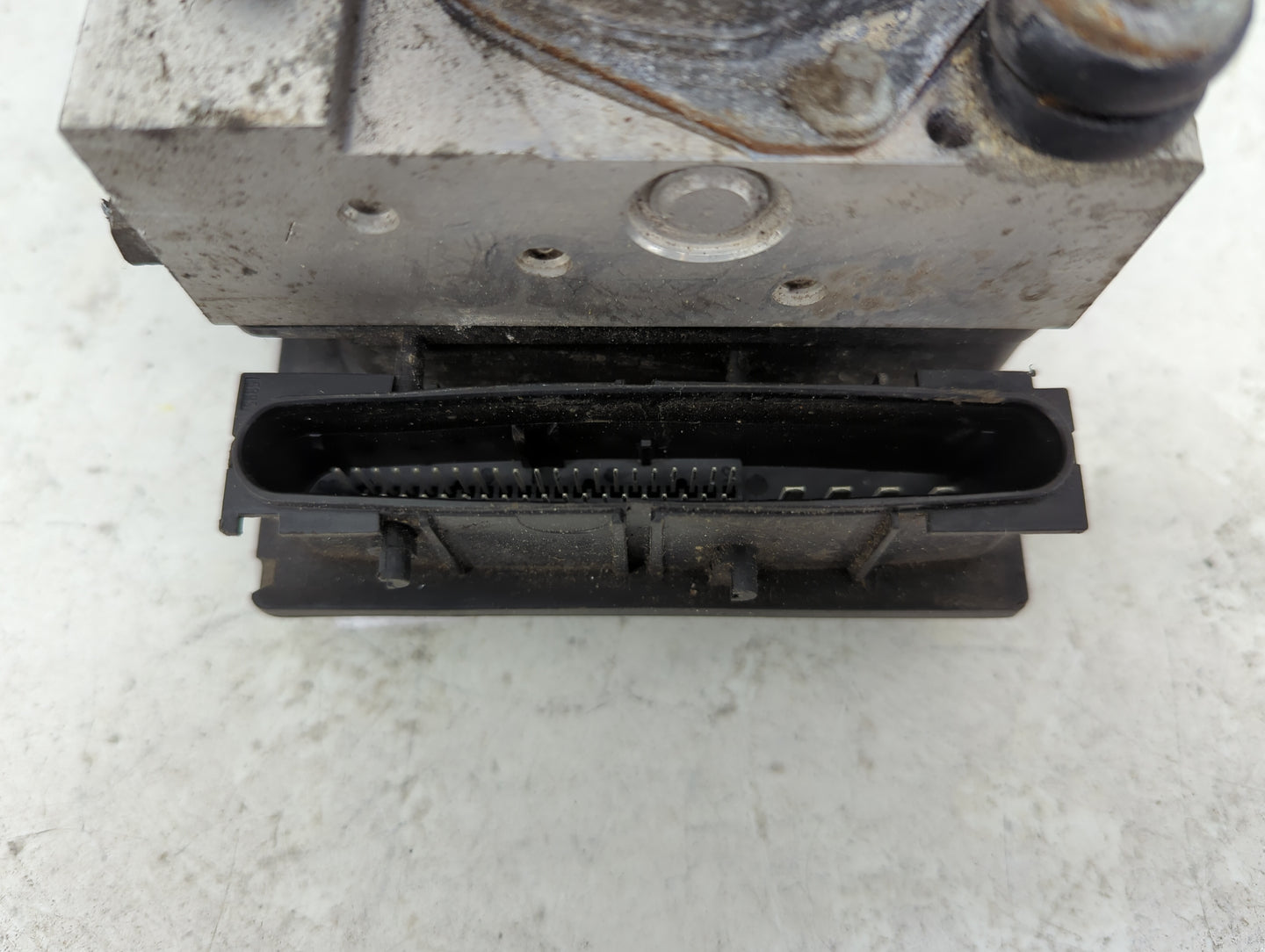 2010-2011 Toyota Camry ABS Pump Control Module Replacement P/N:0265951196 44540-06090-A Fits Fits 2010 2011 OEM Used Auto Pa