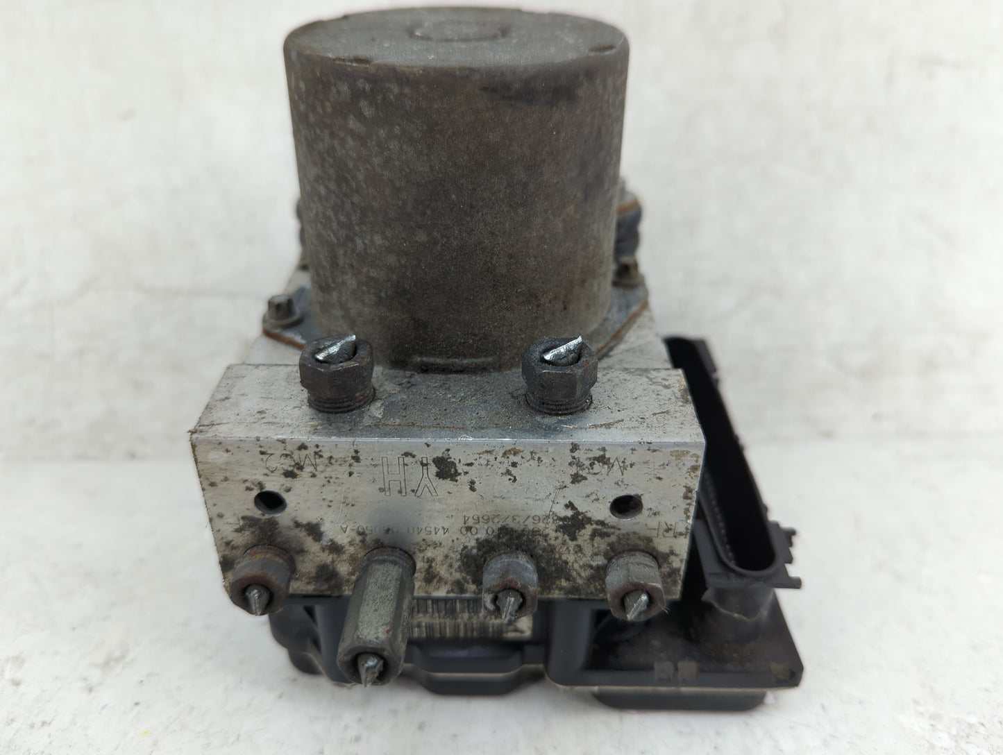 2010-2011 Toyota Camry ABS Pump Control Module Replacement P/N:0265951196 44540-06090-A Fits Fits 2010 2011 OEM Used Auto Pa