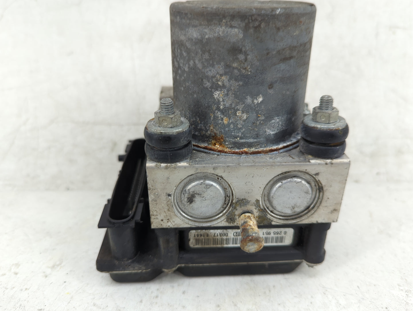 2010-2011 Toyota Camry ABS Pump Control Module Replacement P/N:0265951196 44540-06090-A Fits Fits 2010 2011 OEM Used Auto Pa